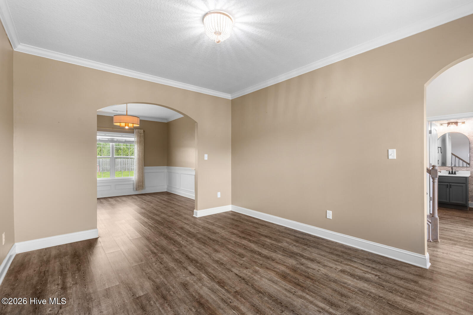 451 Worsley Way
