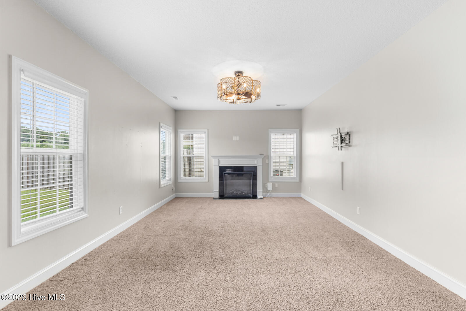 451 Worsley Way