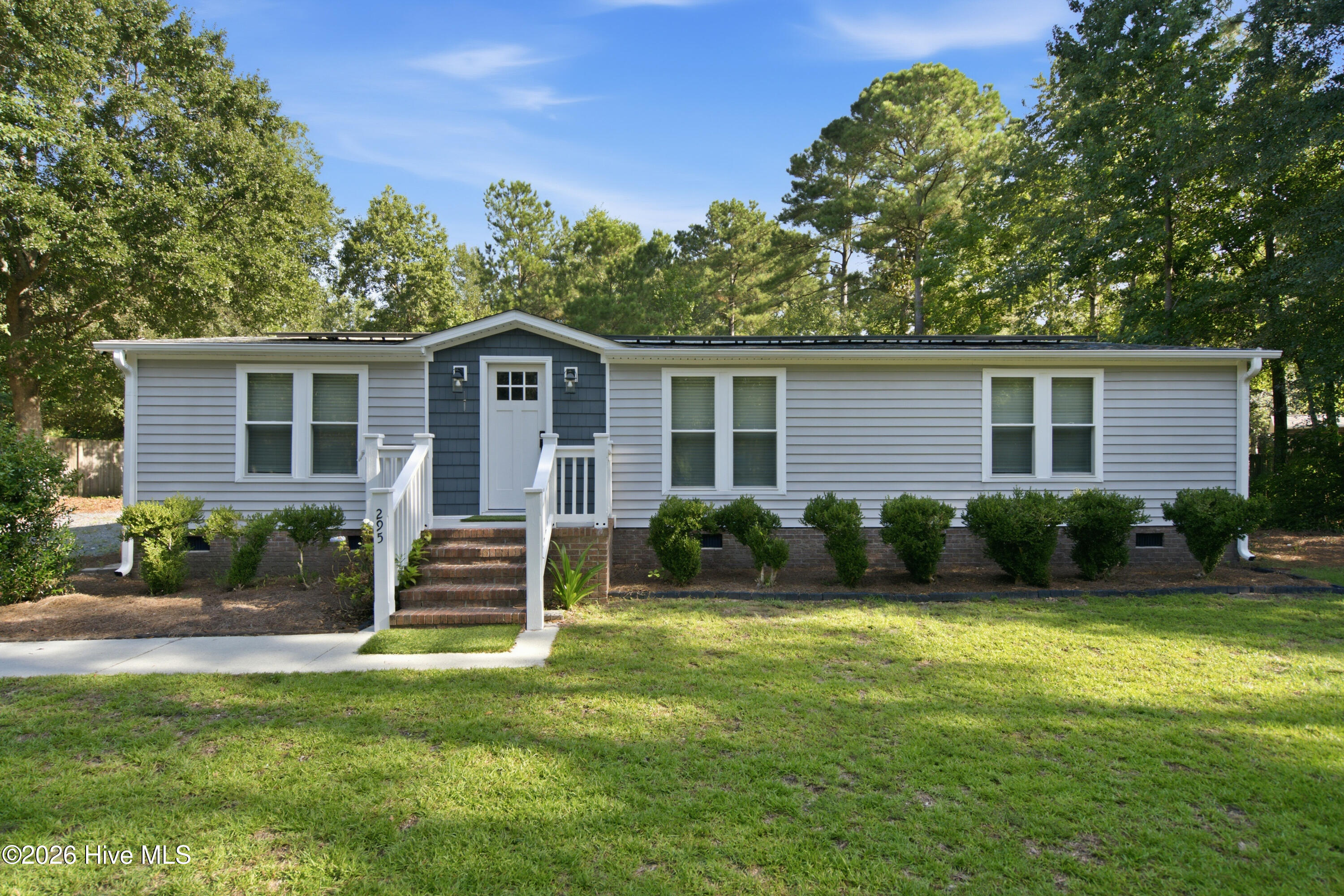 295 Groves Point Circle