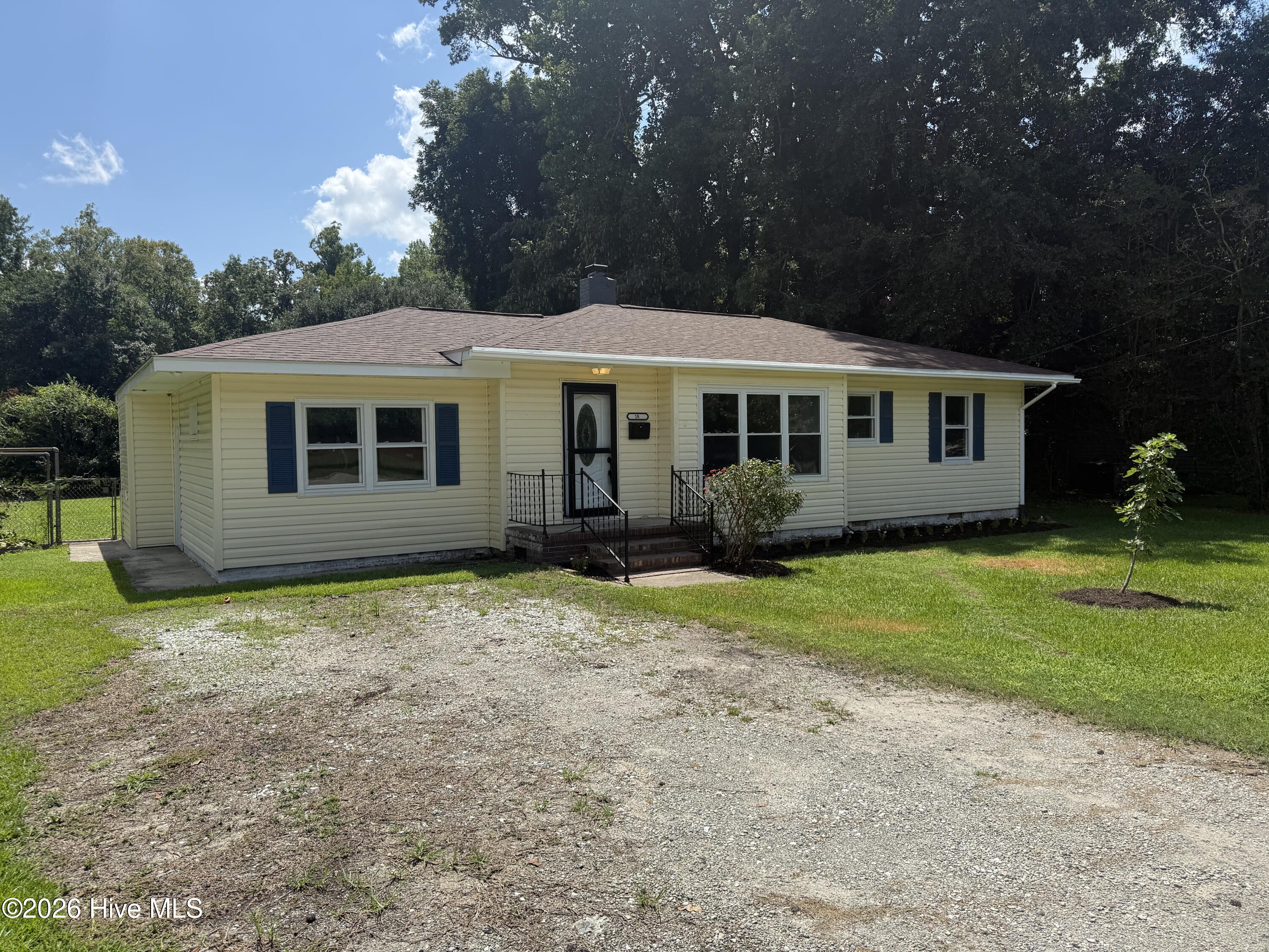 18 White Oak Street