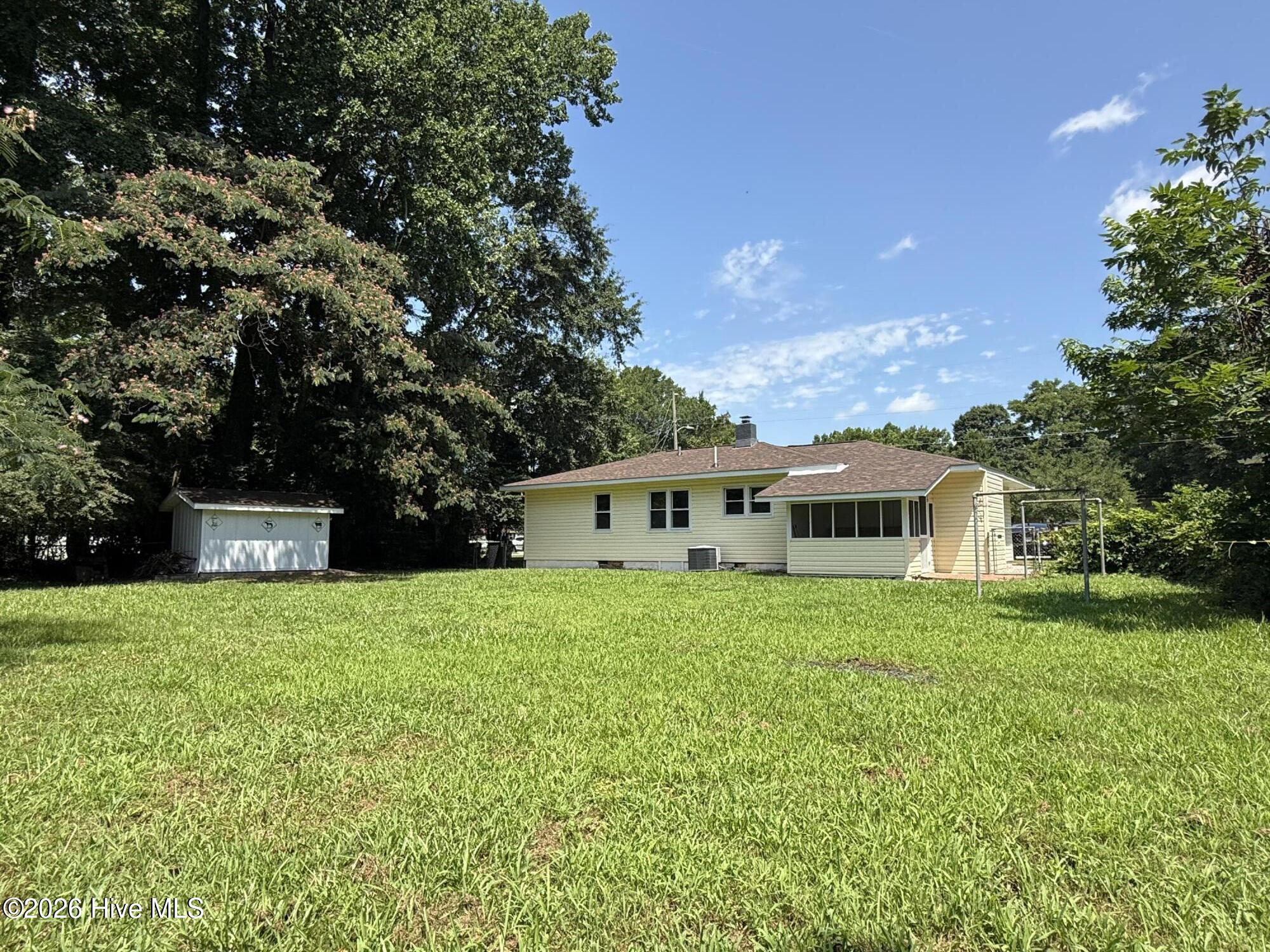 18 White Oak Street