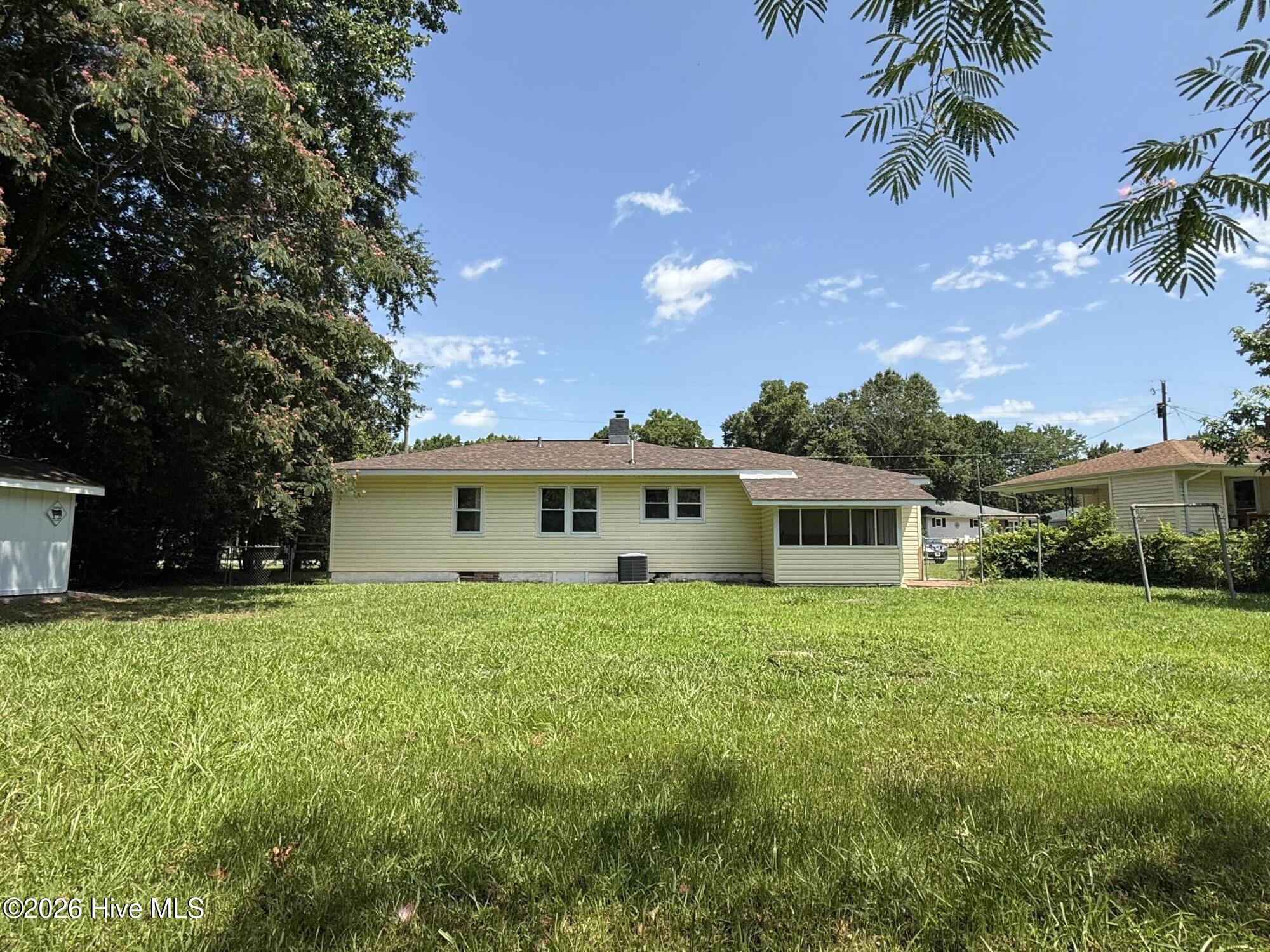 18 White Oak Street