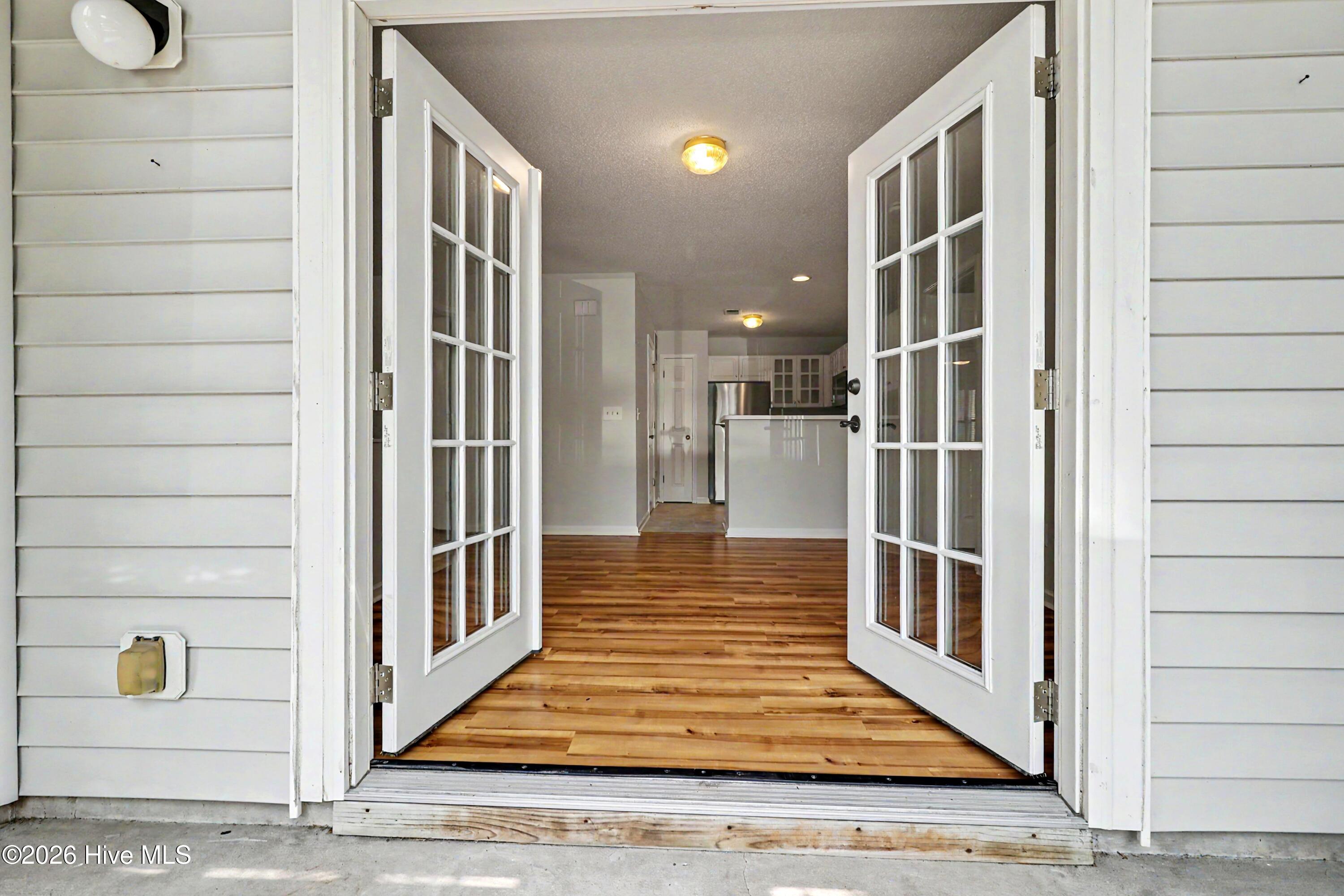 4140 Breezewood Drive Unit 104