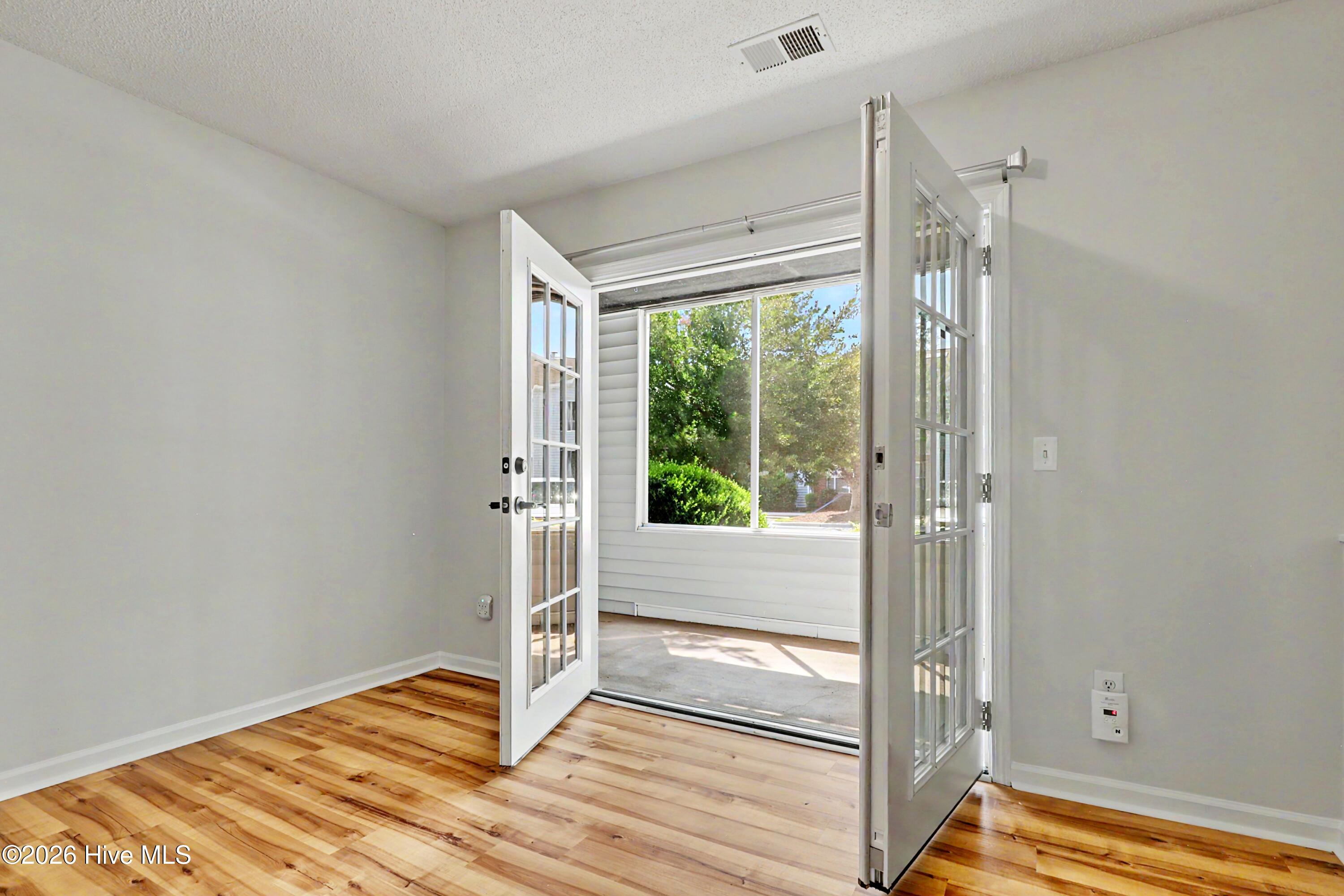 4140 Breezewood Drive Unit 104