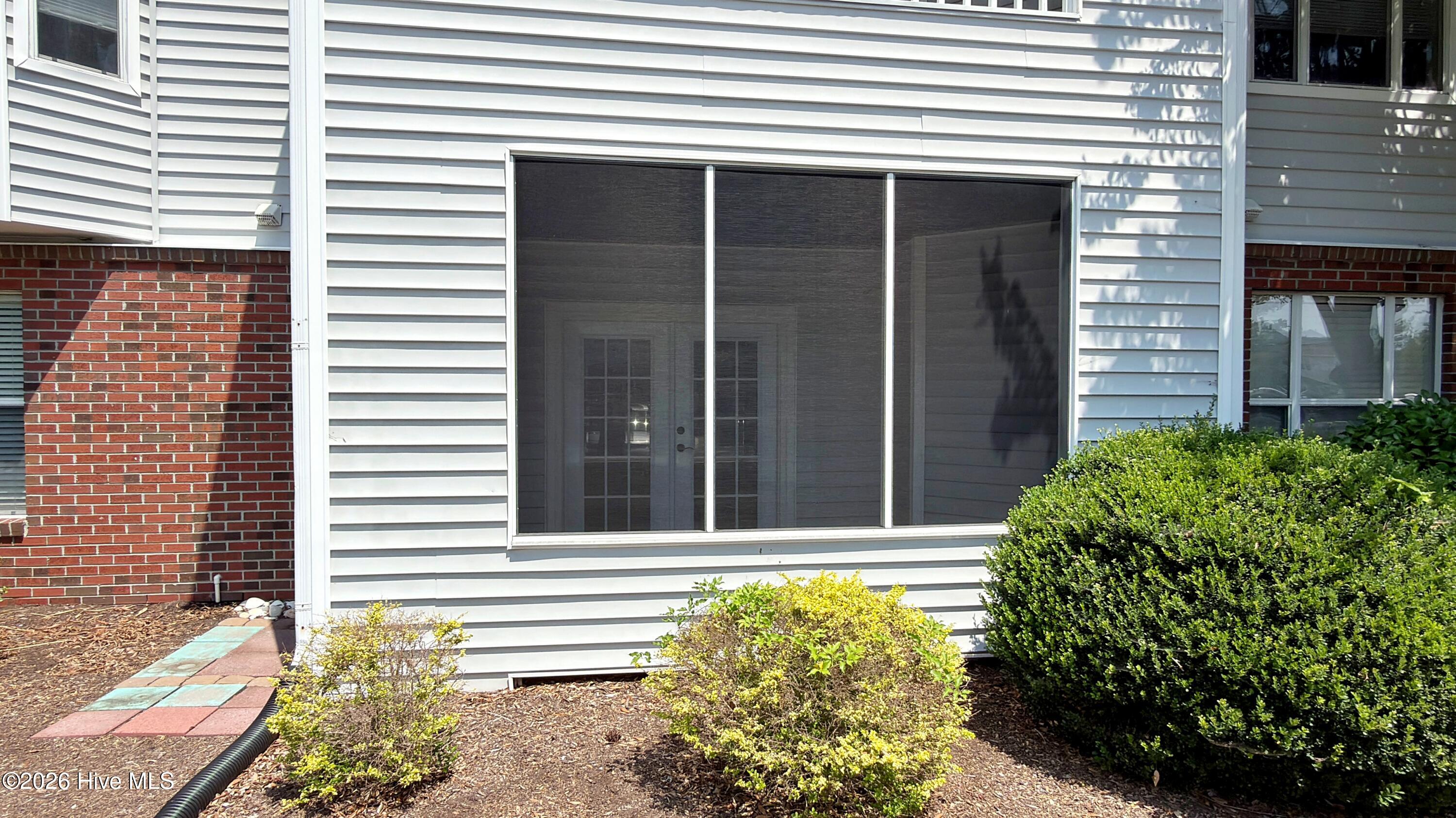 4140 Breezewood Drive Unit 104