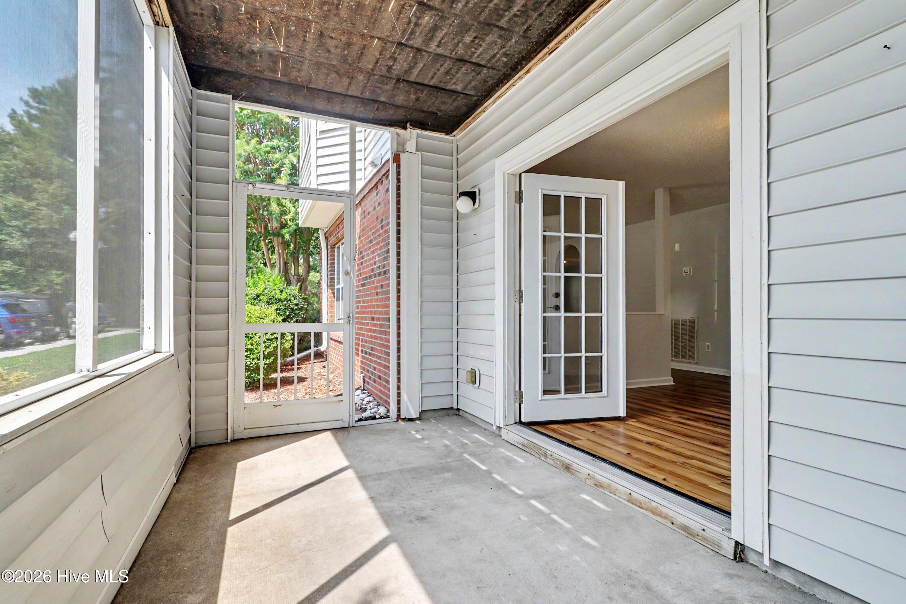 4140 Breezewood Drive Unit 104