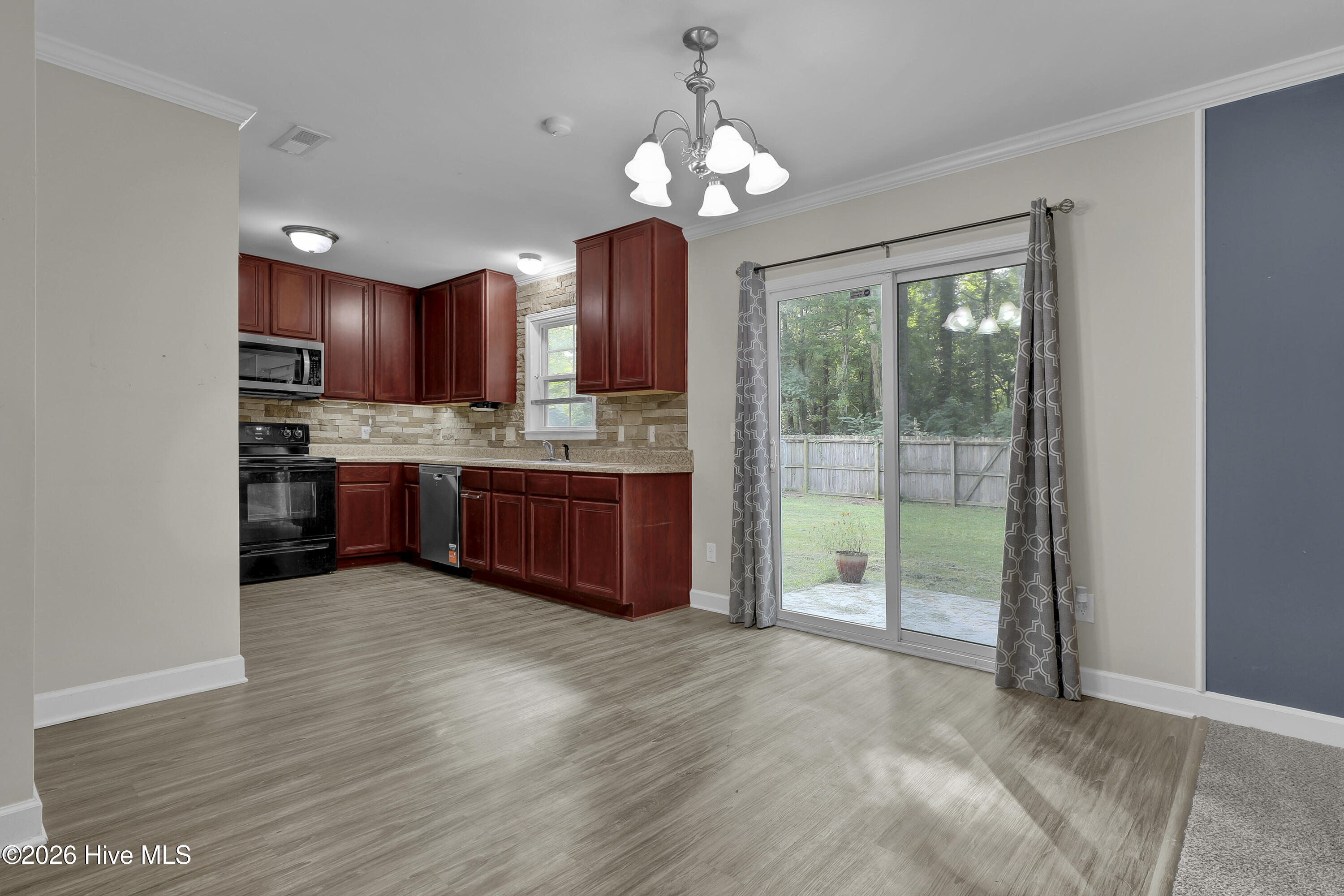 320 Lakewood Drive