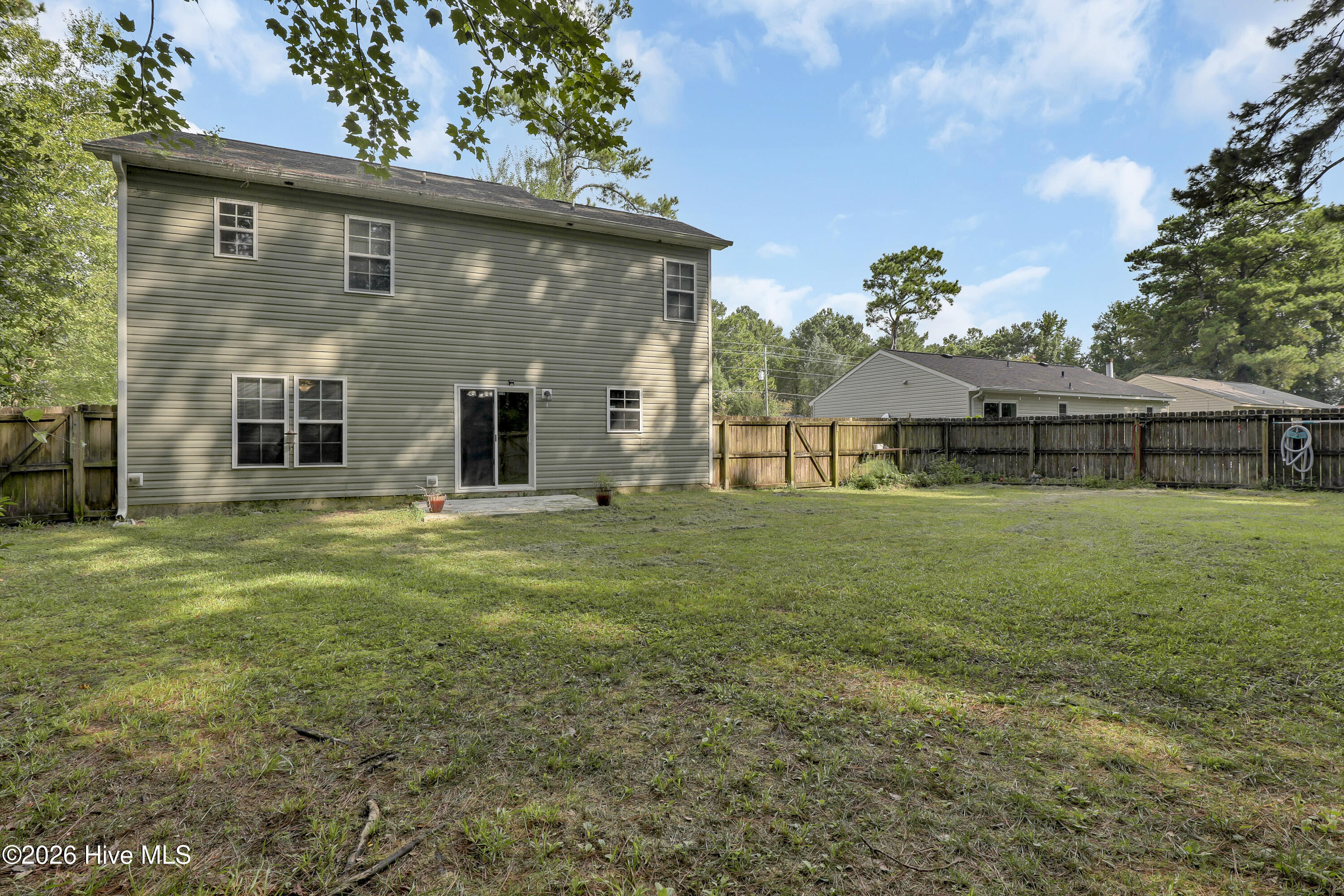 320 Lakewood Drive