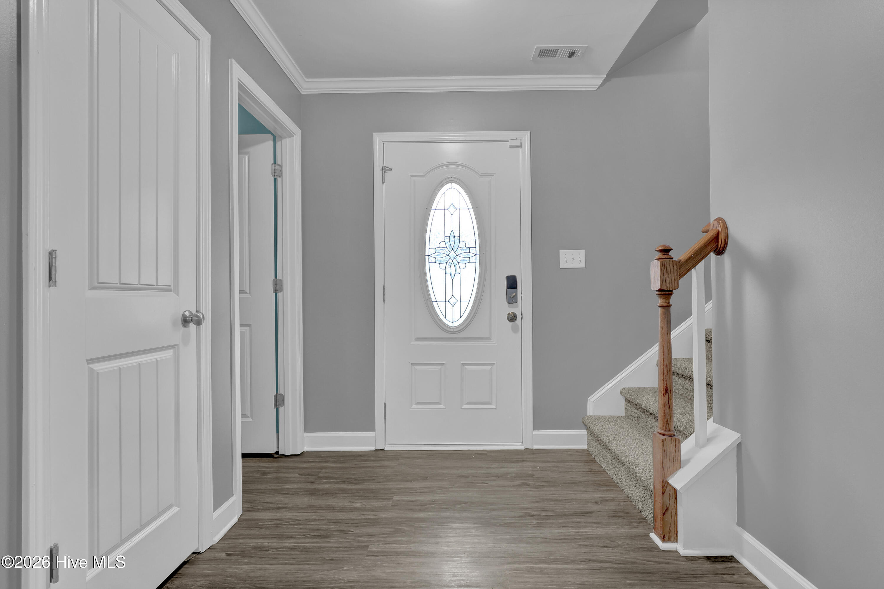 320 Lakewood Drive
