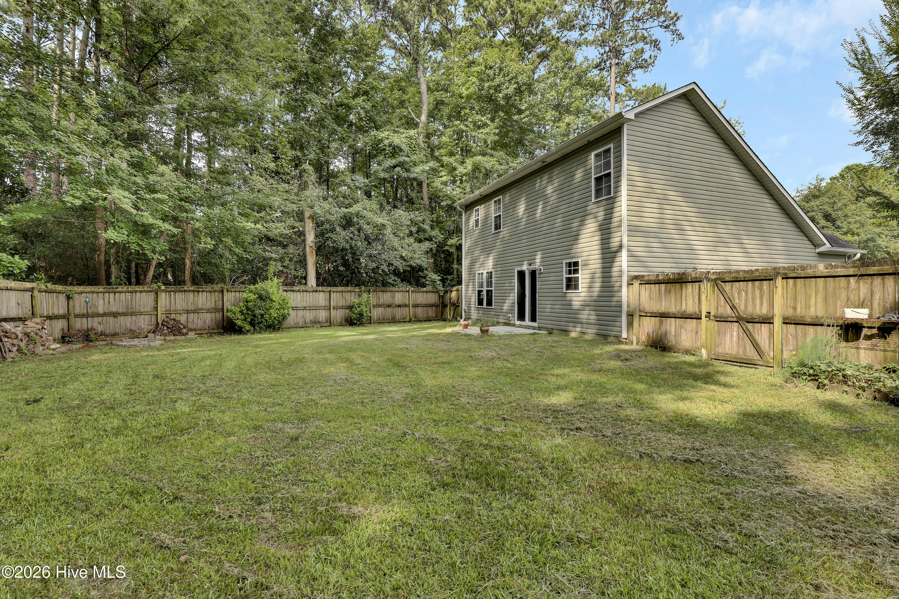 320 Lakewood Drive