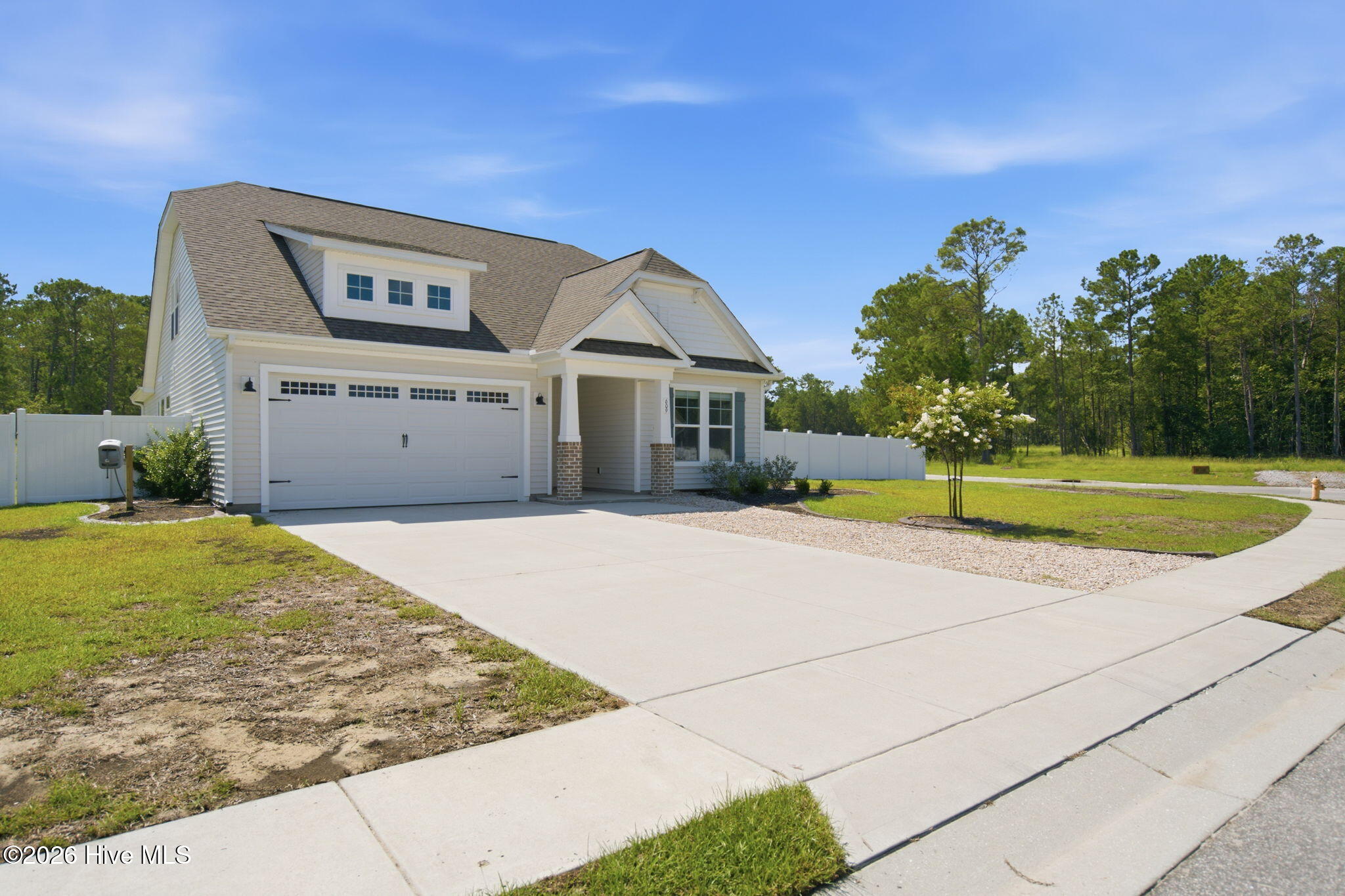 609 Edgeside Drive SE