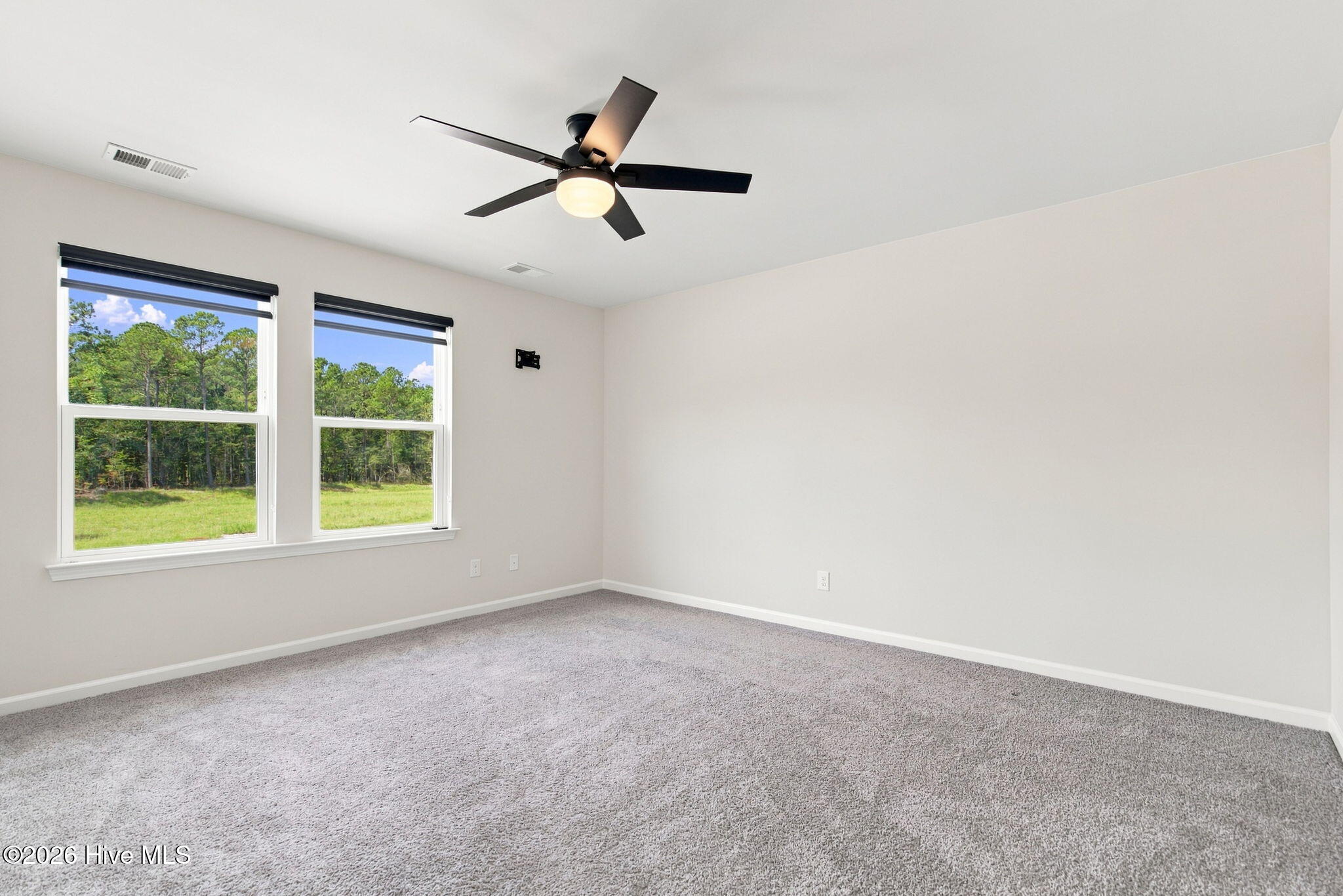 609 Edgeside Drive SE
