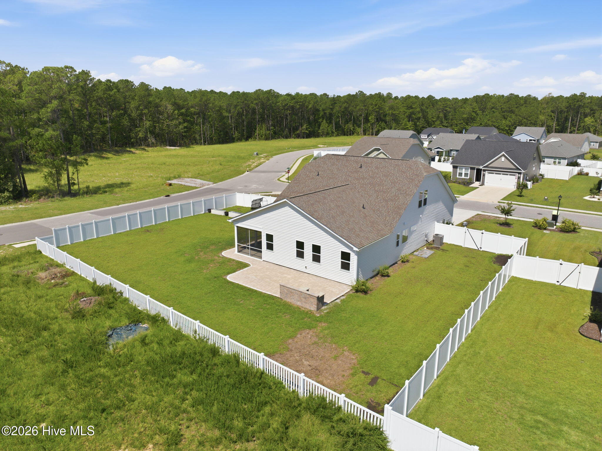 609 Edgeside Drive SE