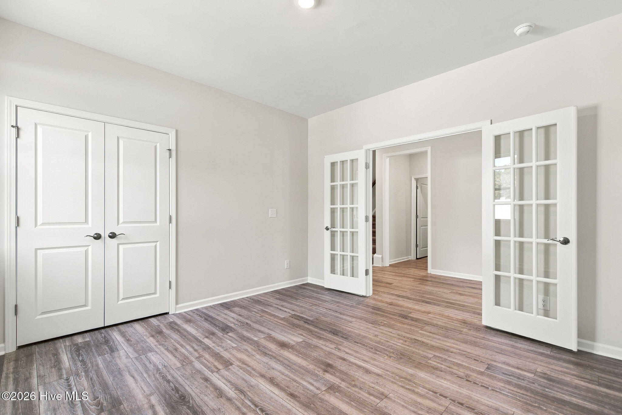 609 Edgeside Drive SE