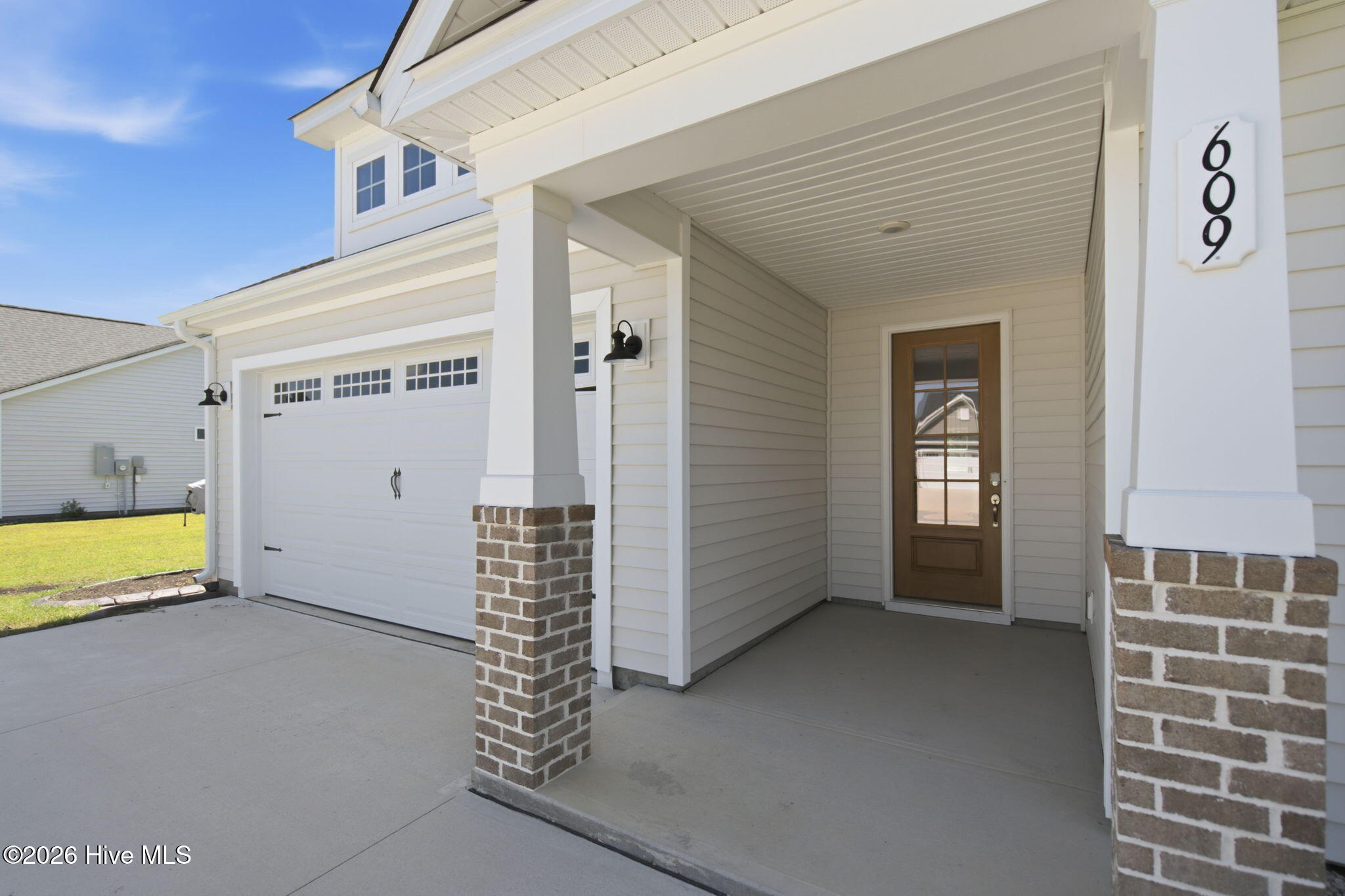 609 Edgeside Drive SE