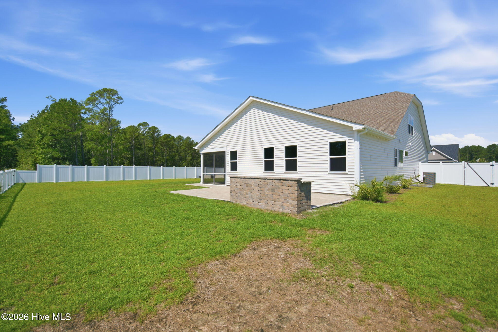 609 Edgeside Drive SE