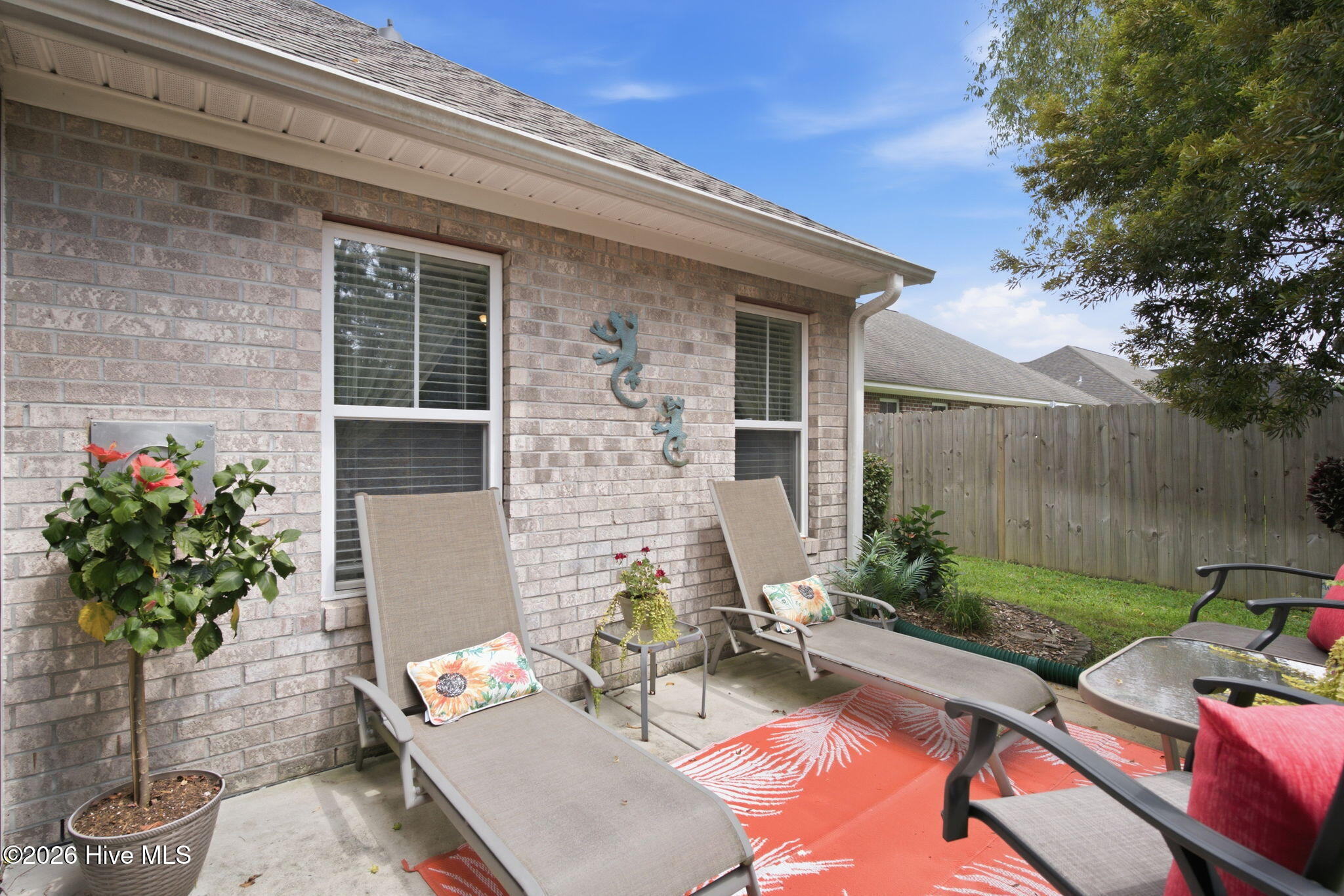 1040 Lanterns Lane