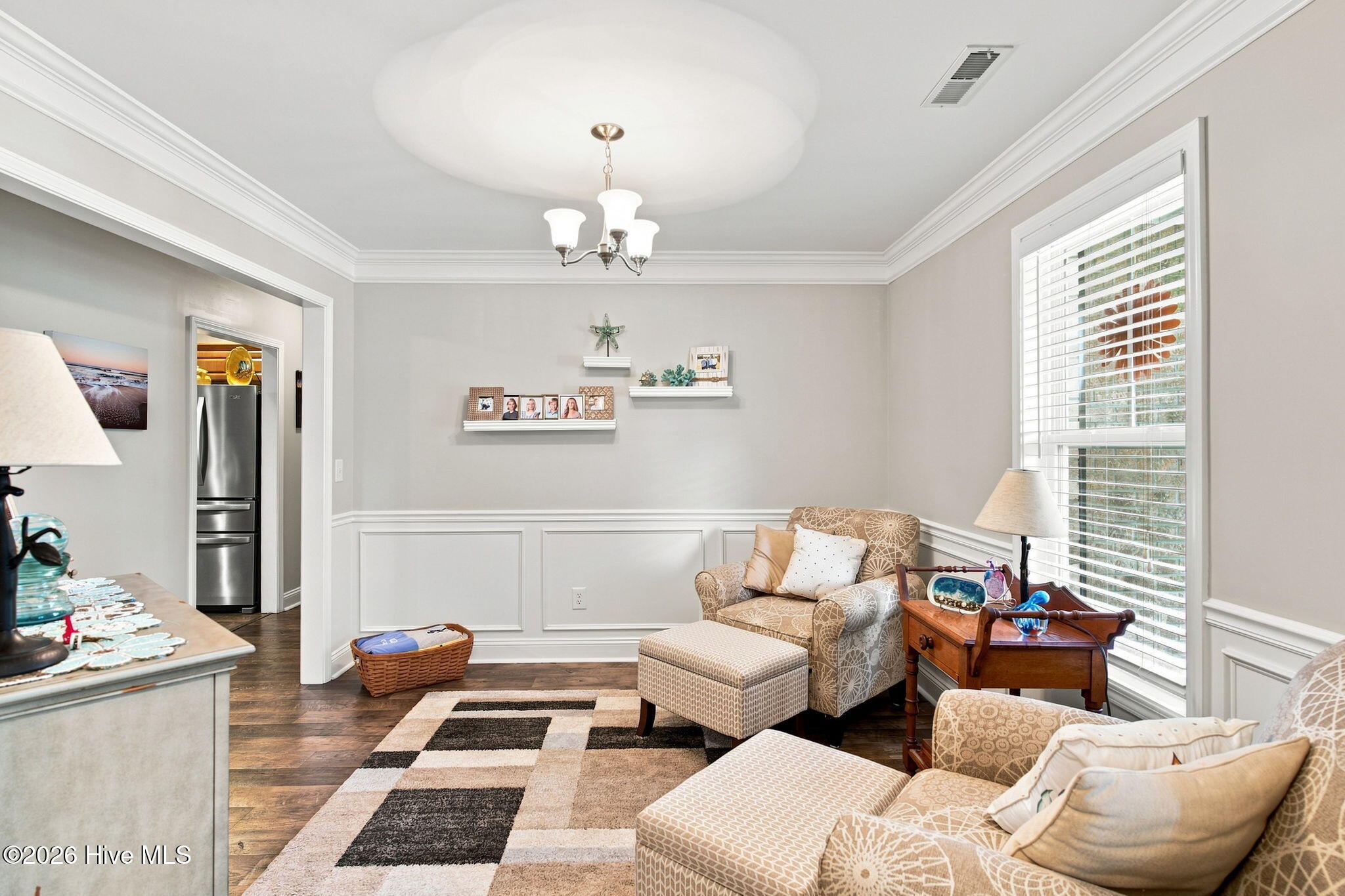 1040 Lanterns Lane