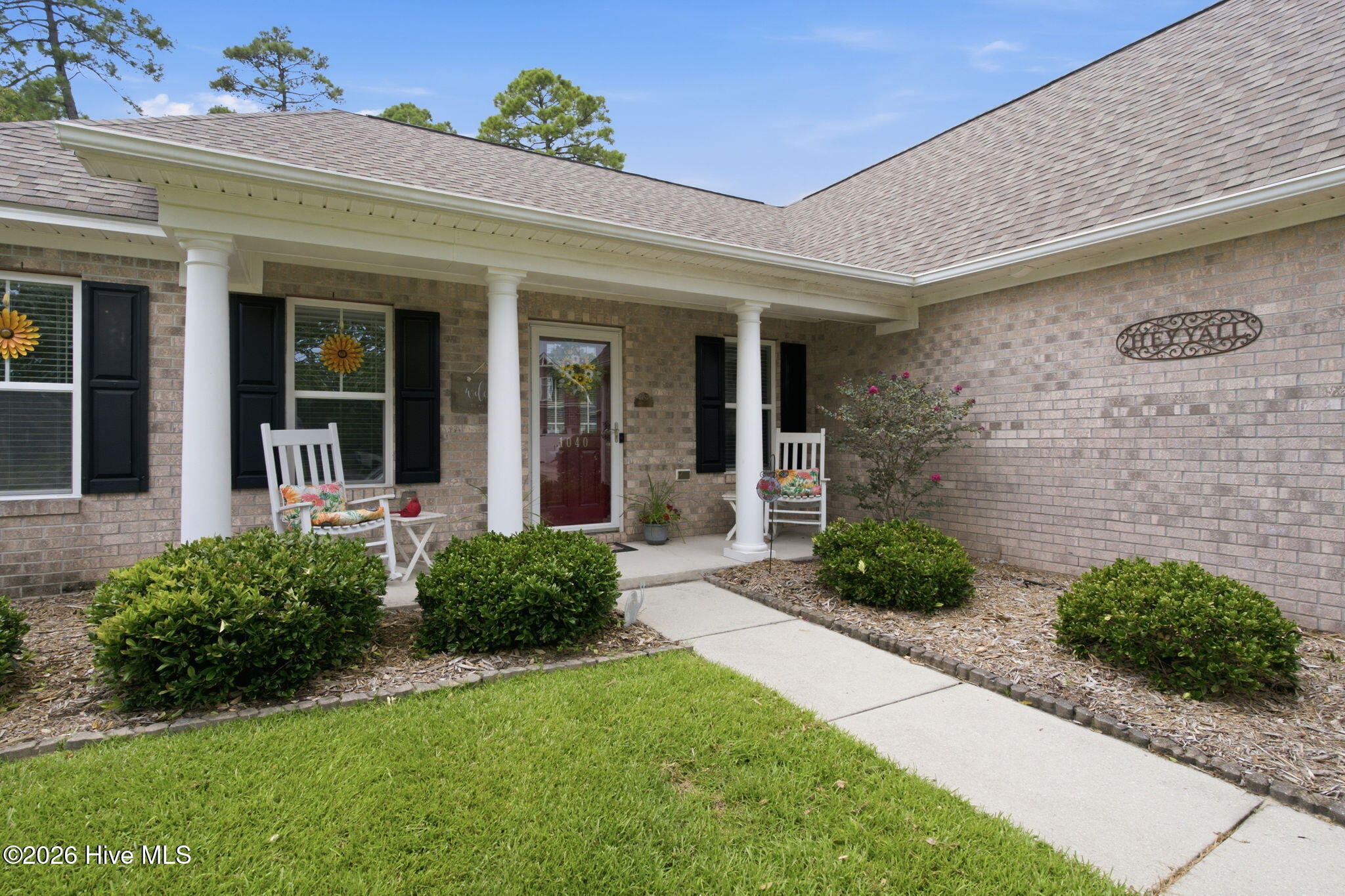 1040 Lanterns Lane