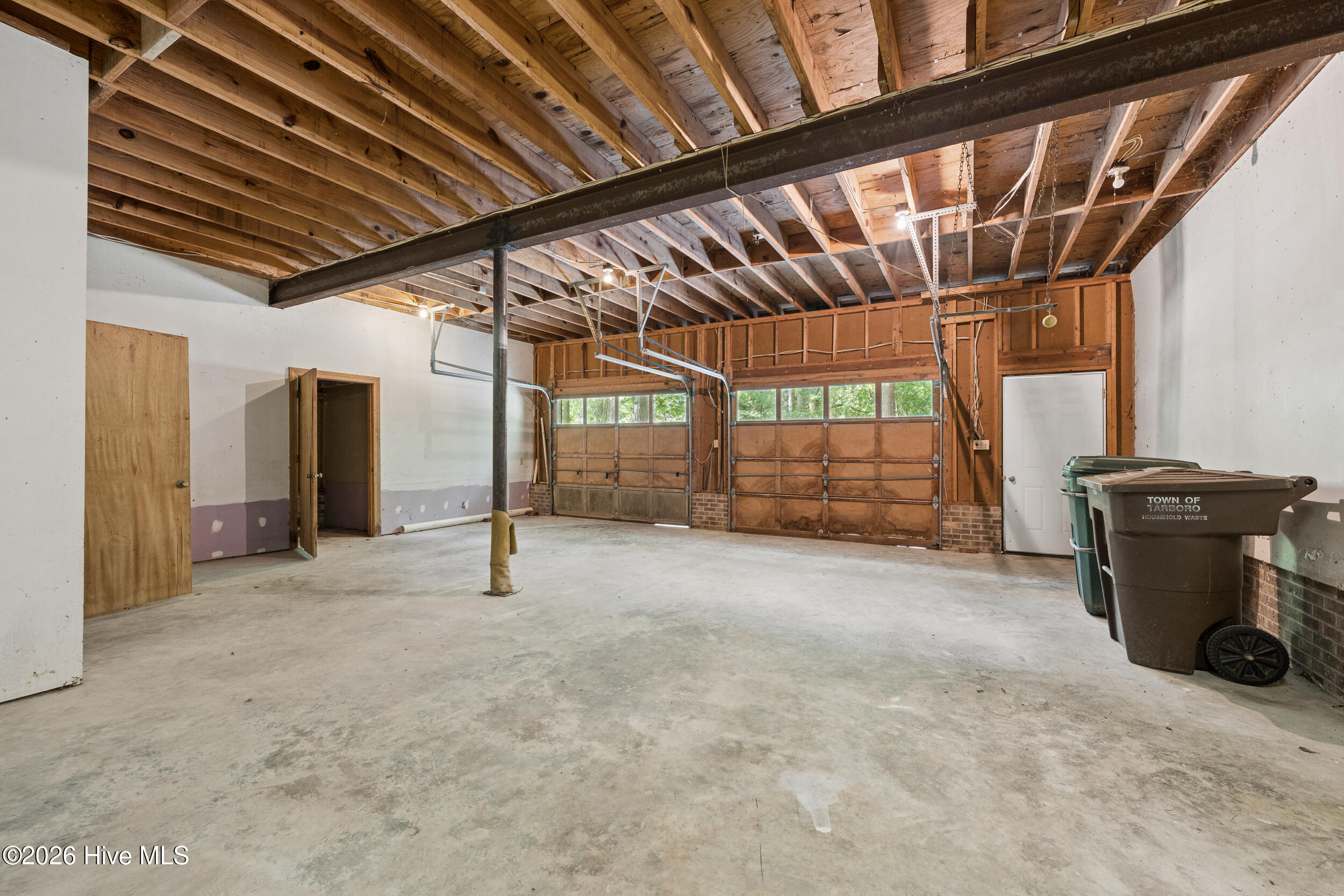 1612 Colony Drive