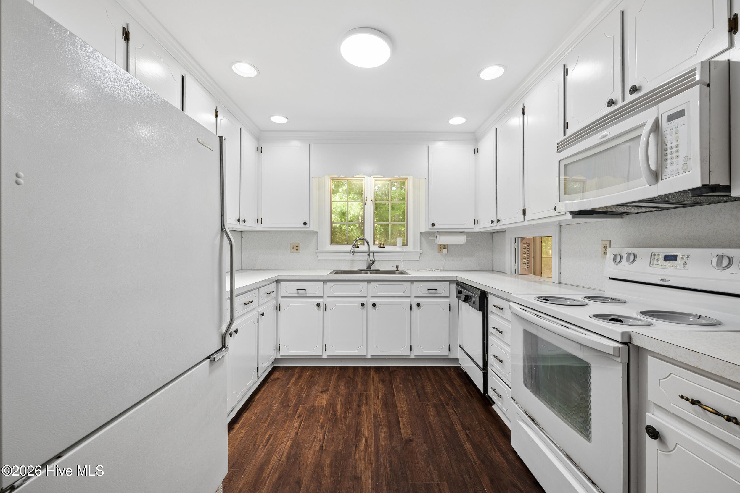 1612 Colony Drive