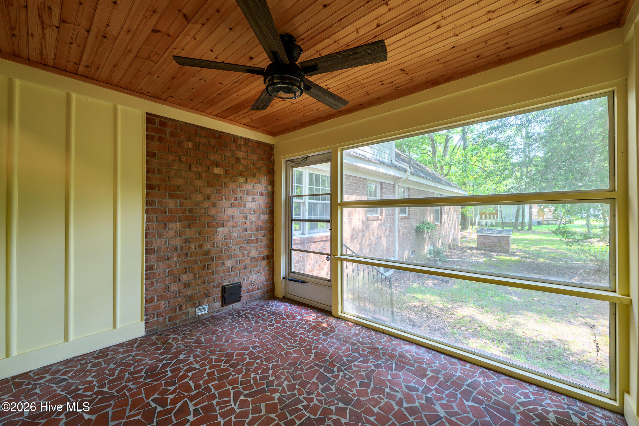 1612 Colony Drive
