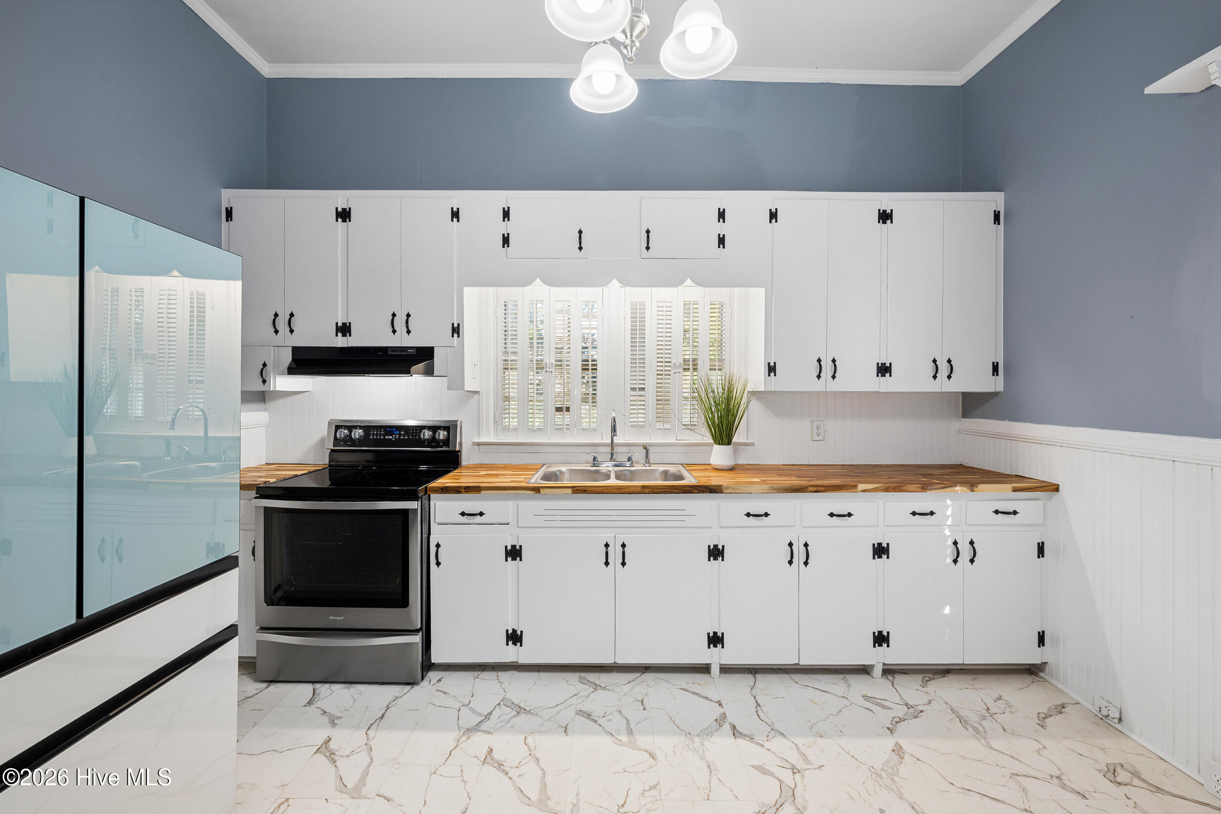 412 W Walnut Street