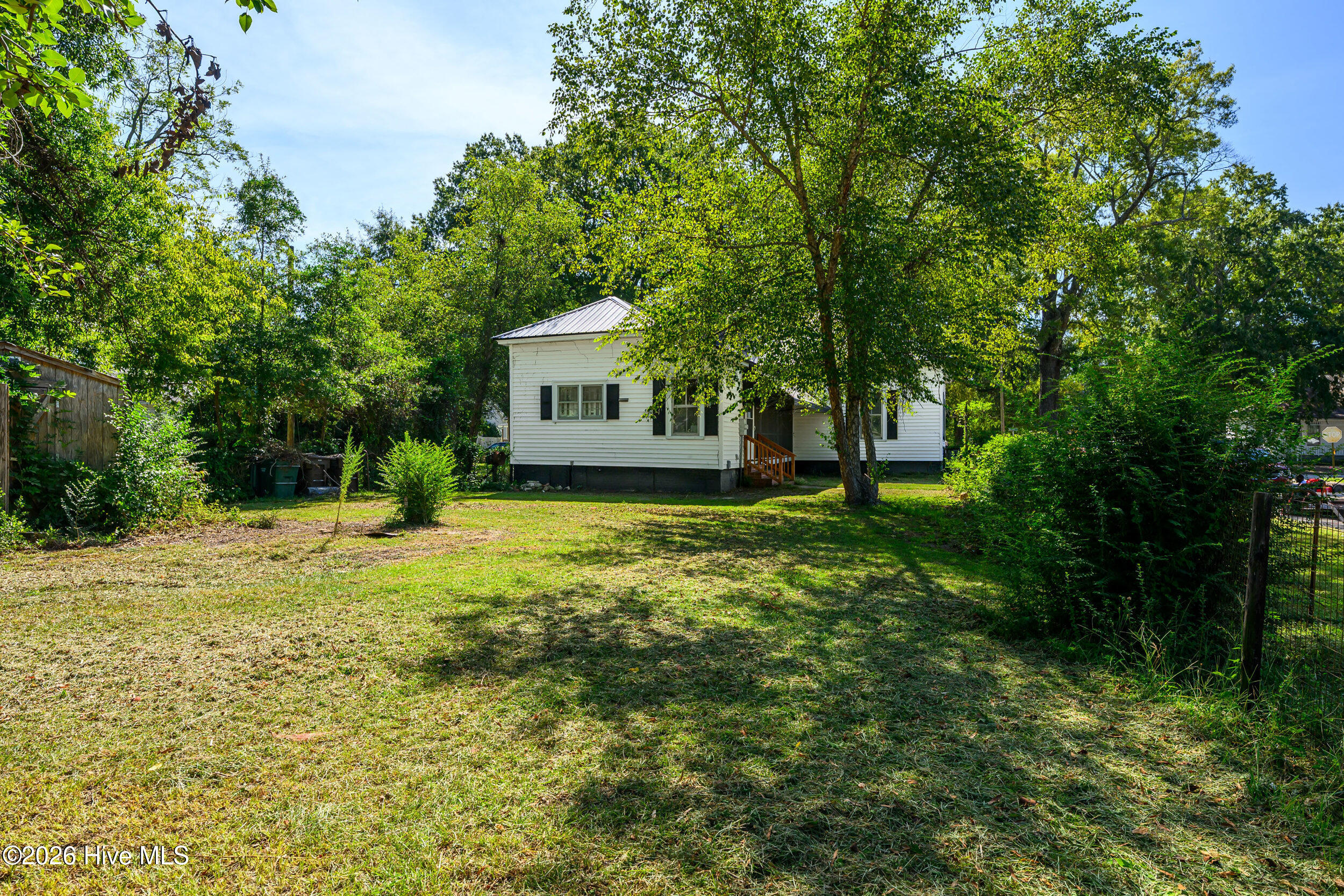 412 W Walnut Street