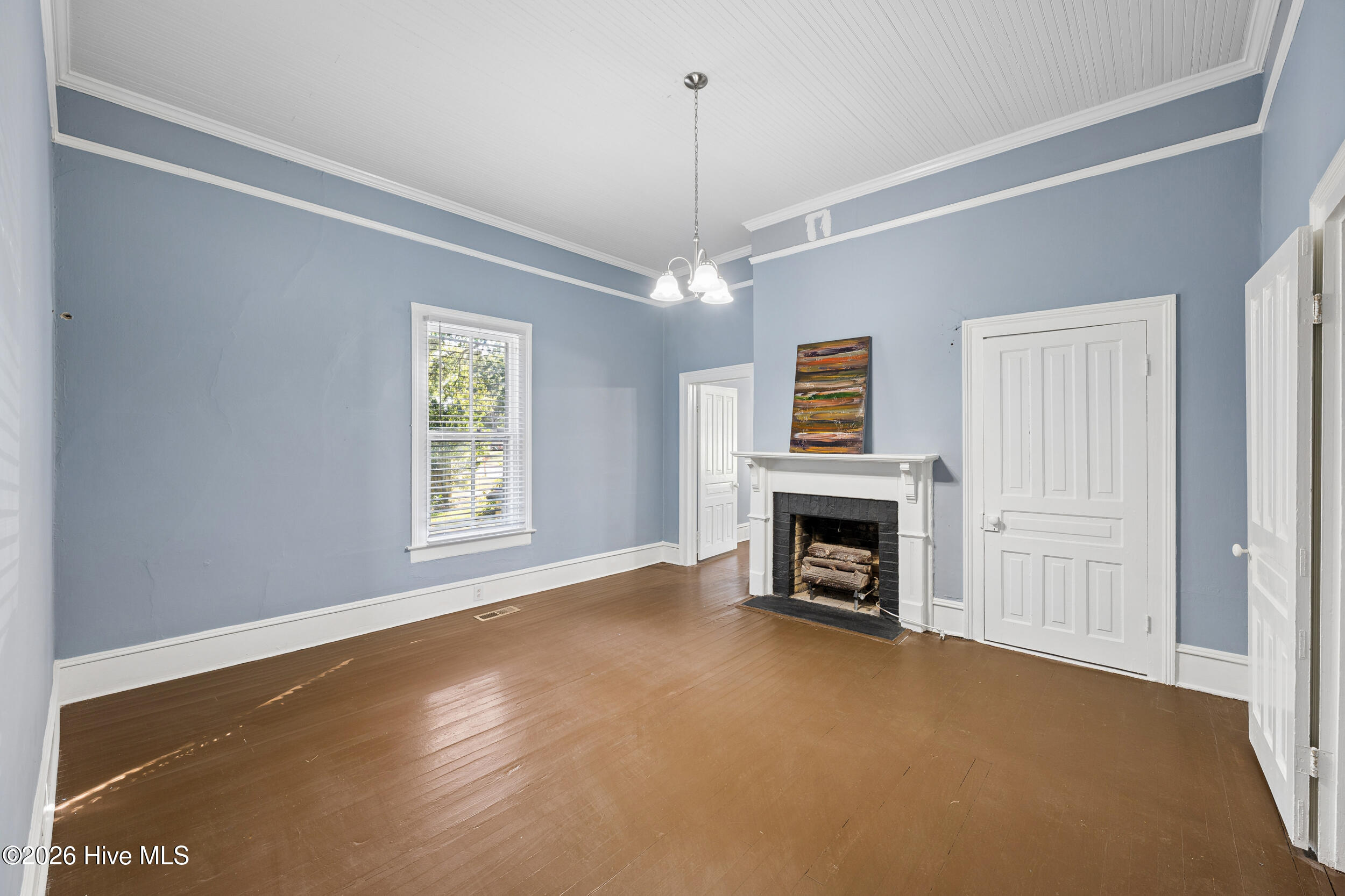 412 W Walnut Street