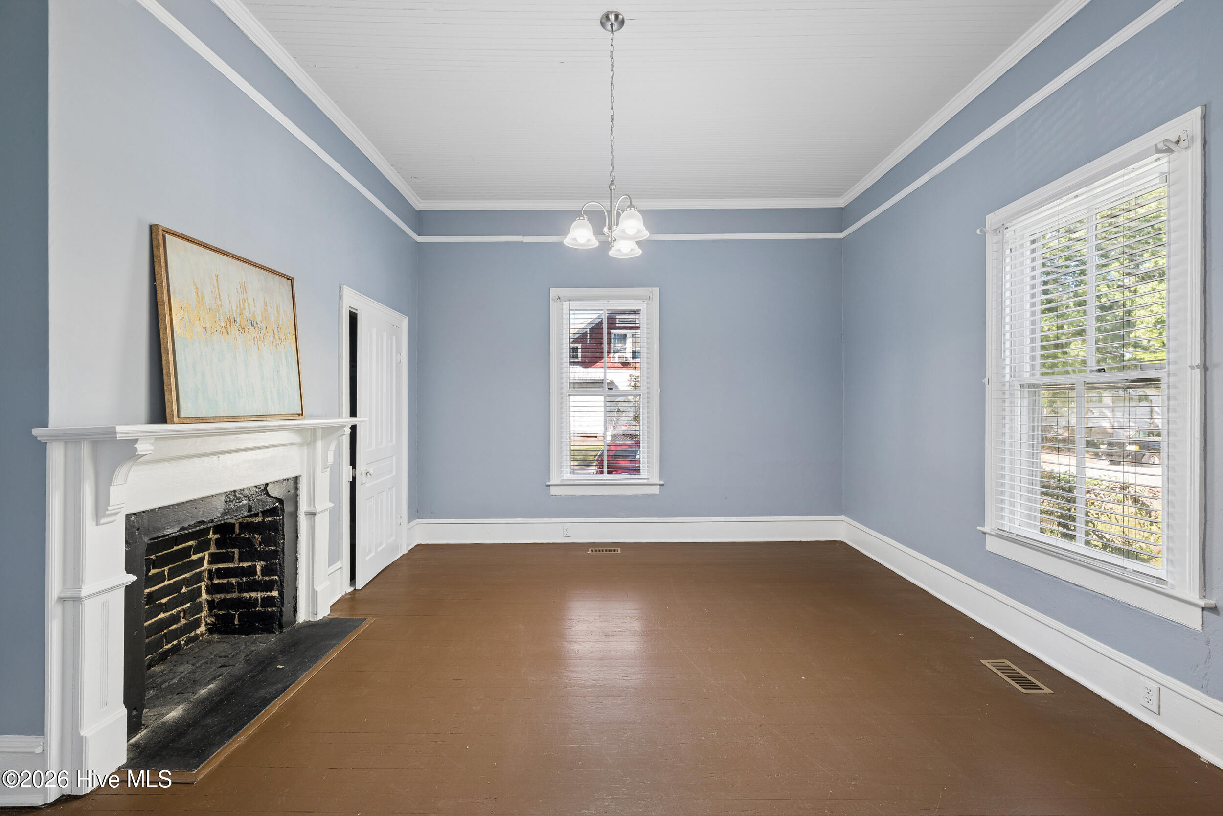 412 W Walnut Street