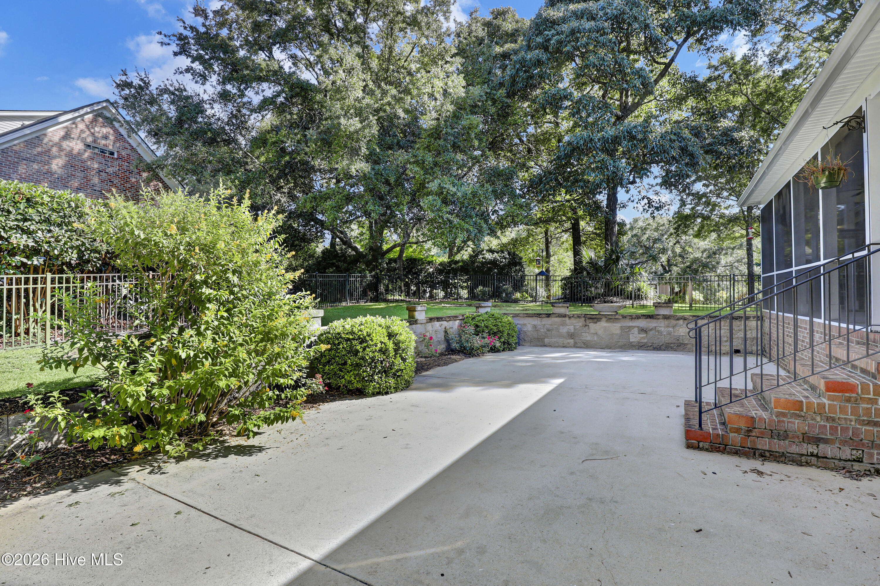 302 Pecan Court