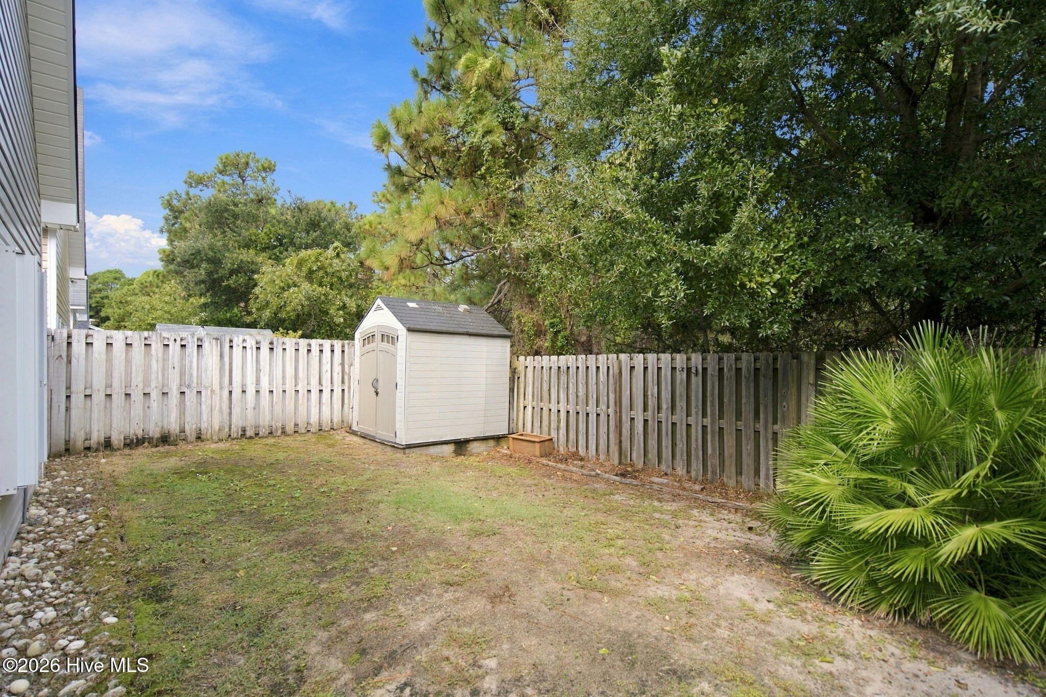 823 Isle Of Palms Way