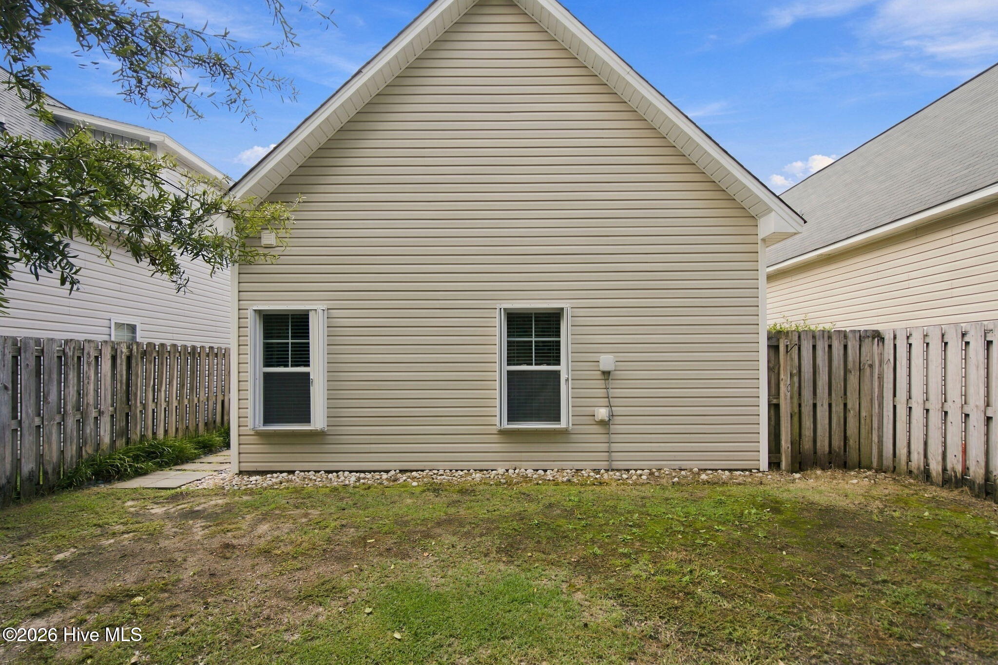 823 Isle Of Palms Way