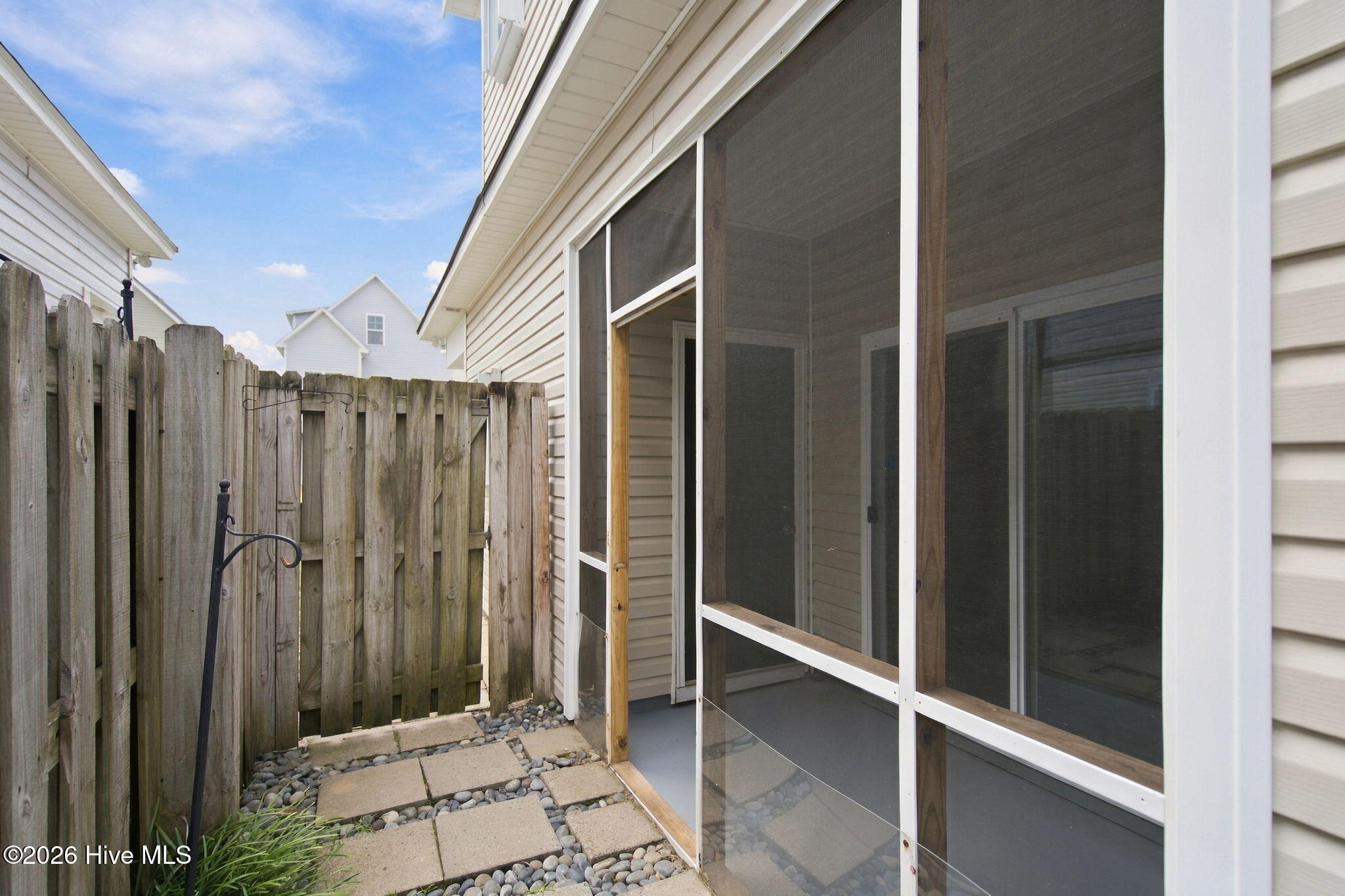 823 Isle Of Palms Way