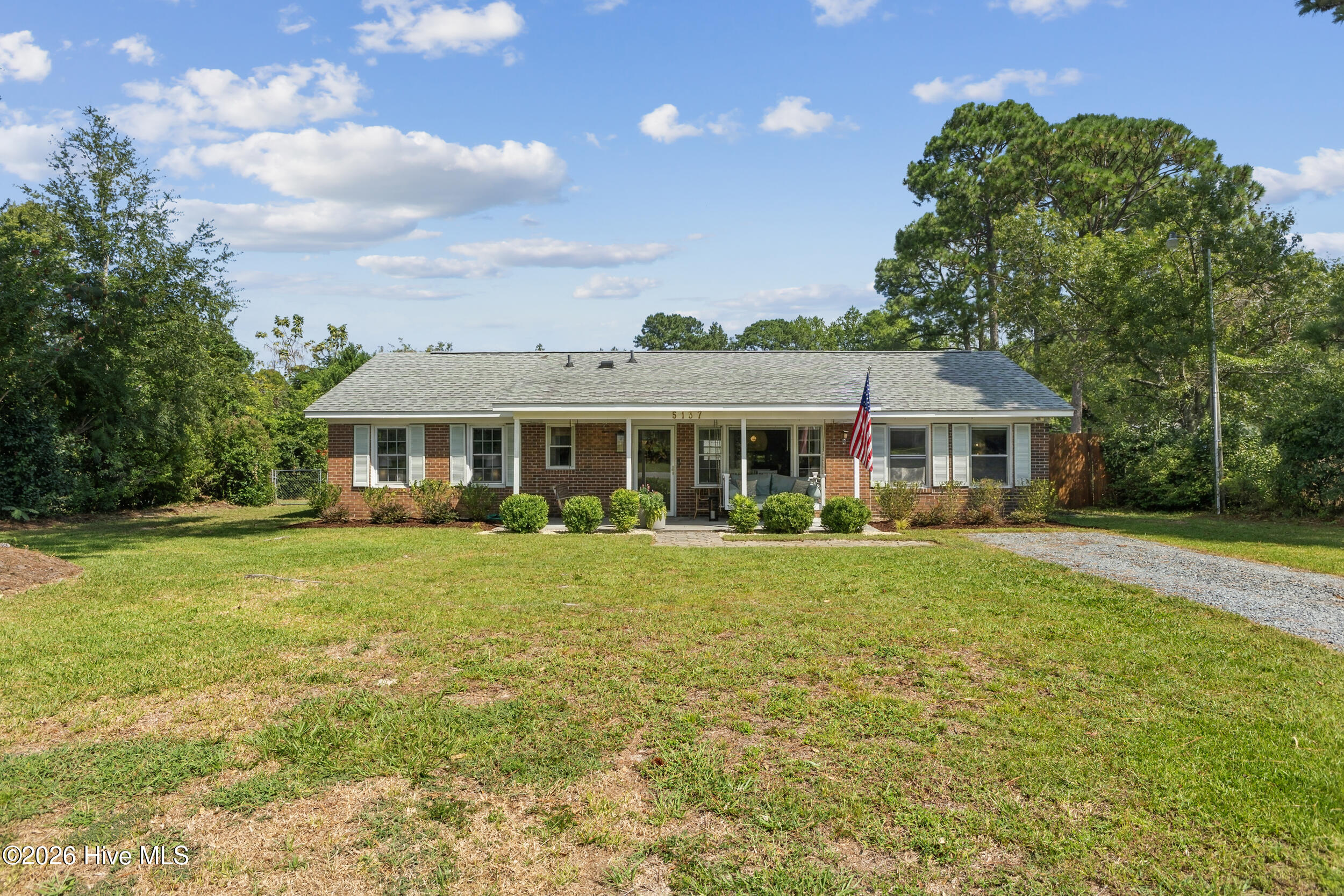 5137 Lord Byron Road