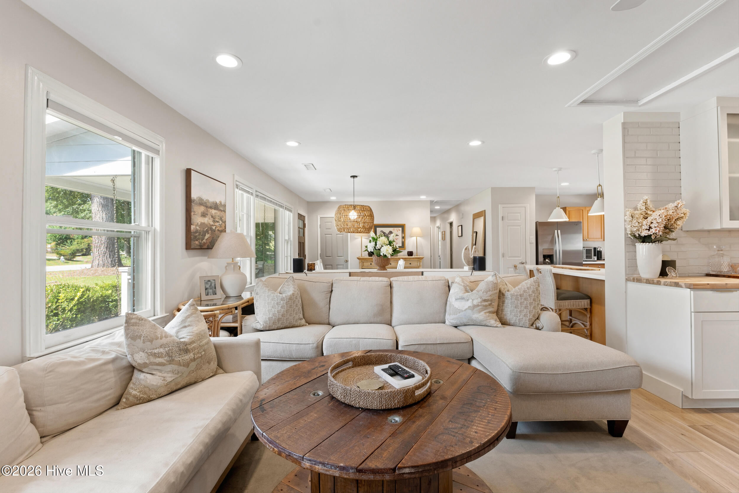 5137 Lord Byron Road