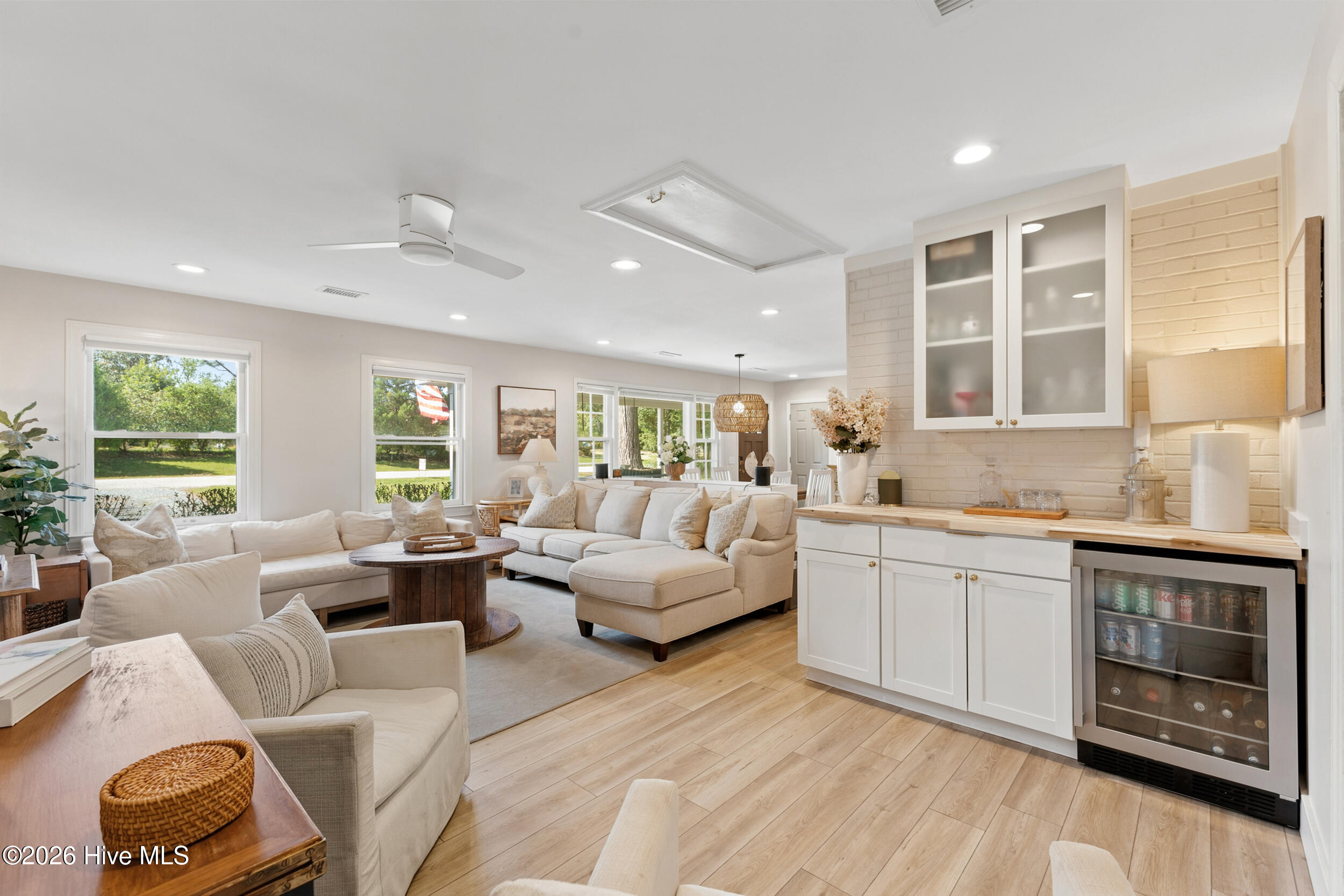 5137 Lord Byron Road