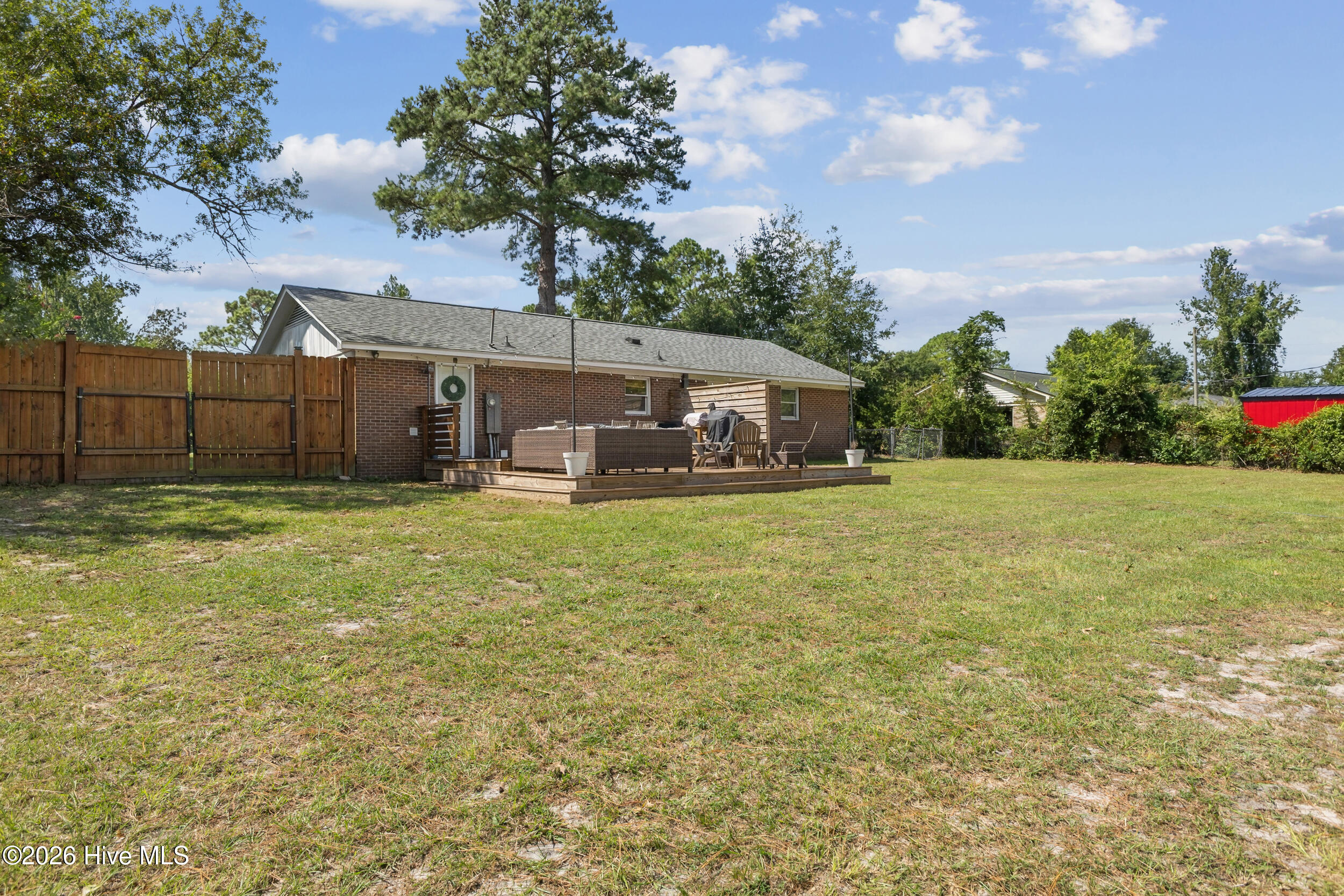5137 Lord Byron Road