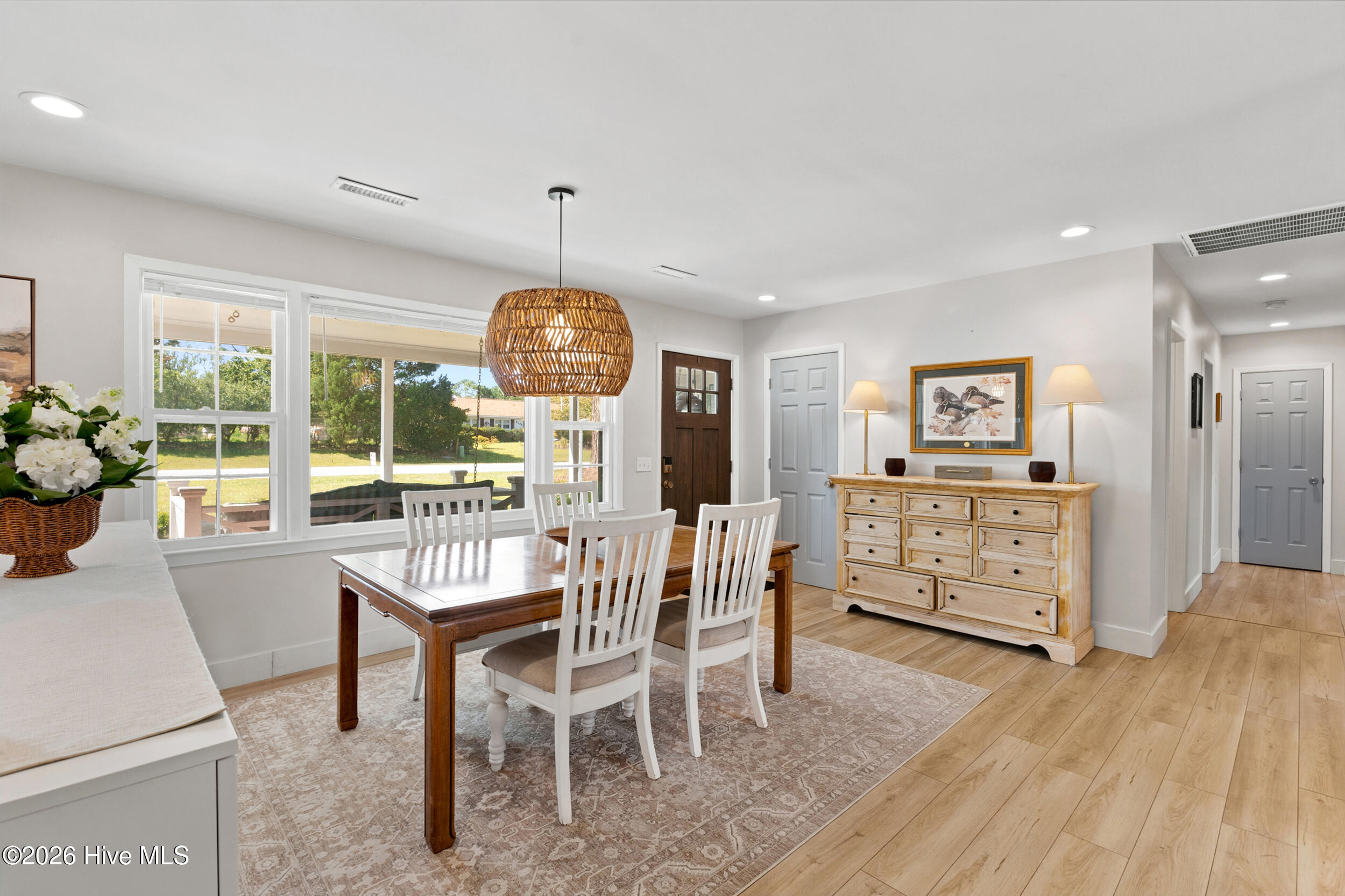 5137 Lord Byron Road