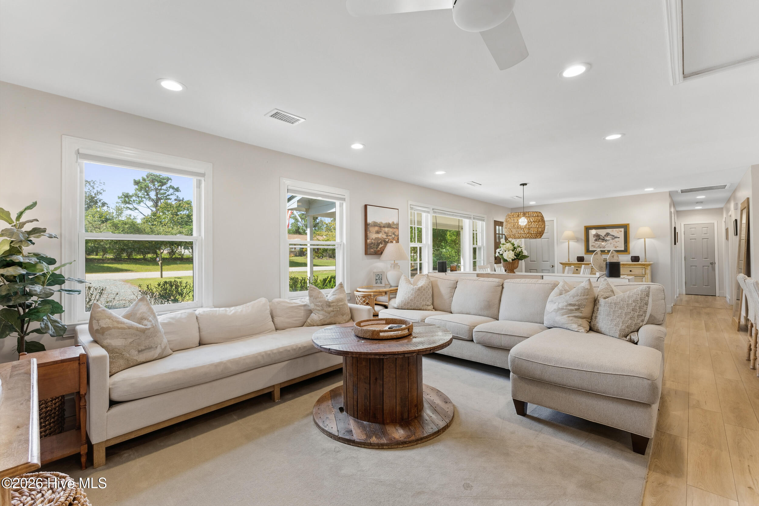 5137 Lord Byron Road