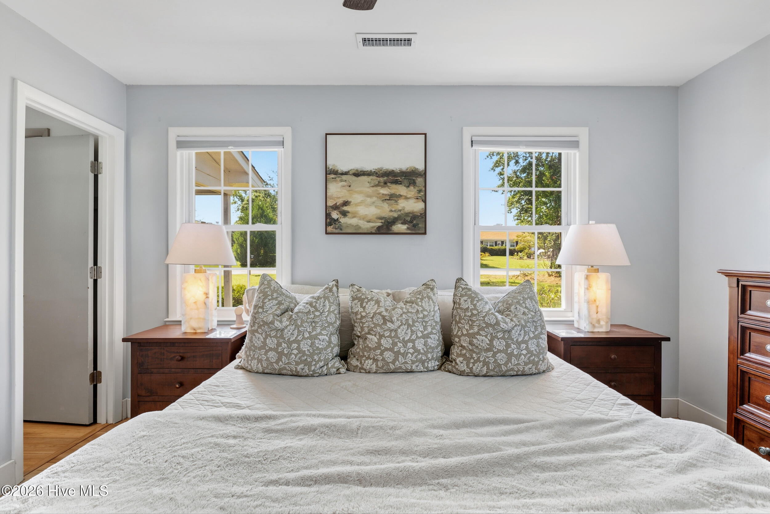 5137 Lord Byron Road