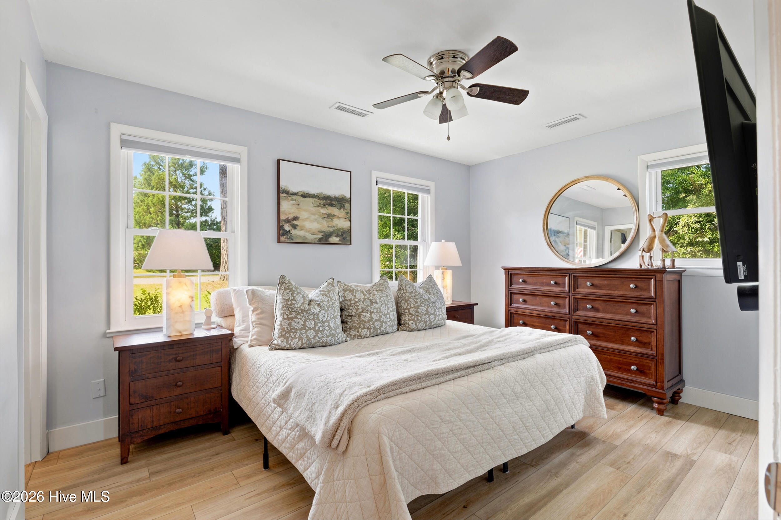 5137 Lord Byron Road