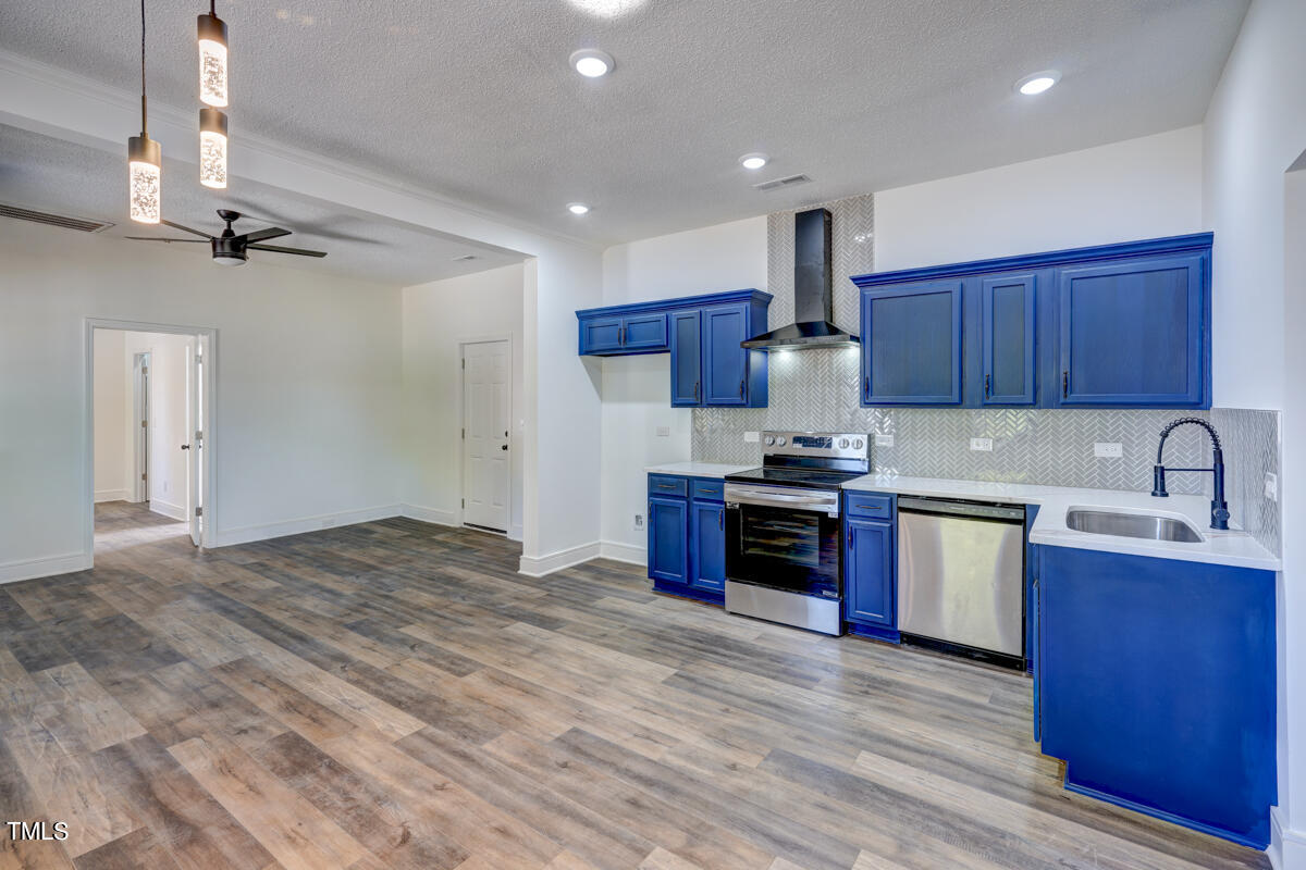 933 Rand Street
