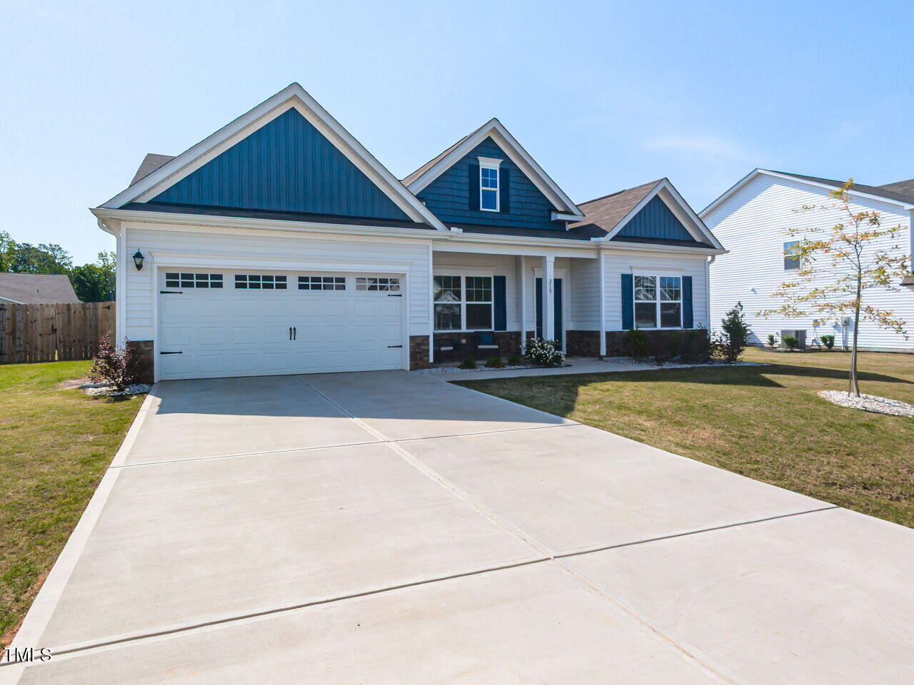 218 E Tecoma Lane
