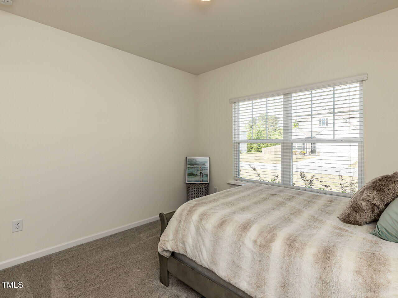 218 E Tecoma Lane