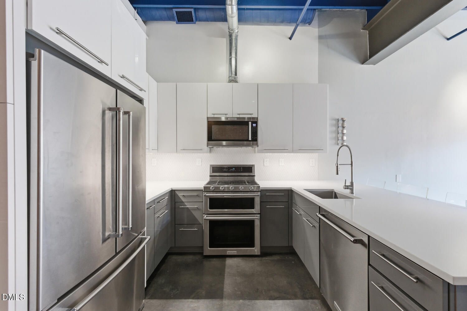 208 Rigsbee Avenue Apt 207