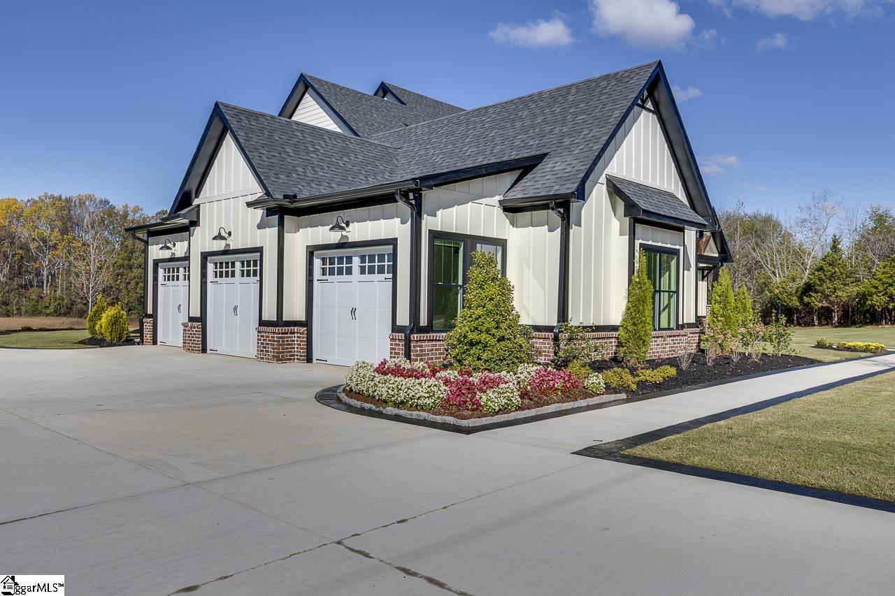 1100 Reidville Sharon Road