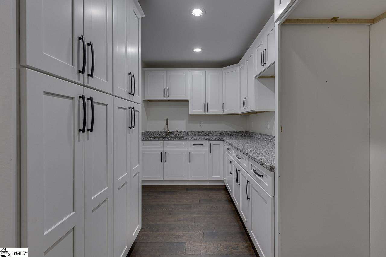 1100 Reidville Sharon Road
