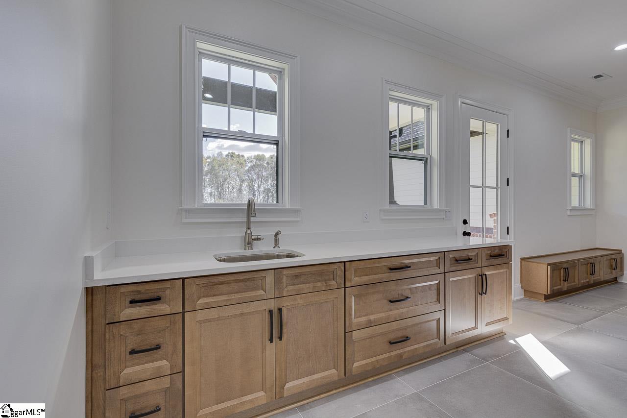 1100 Reidville Sharon Road