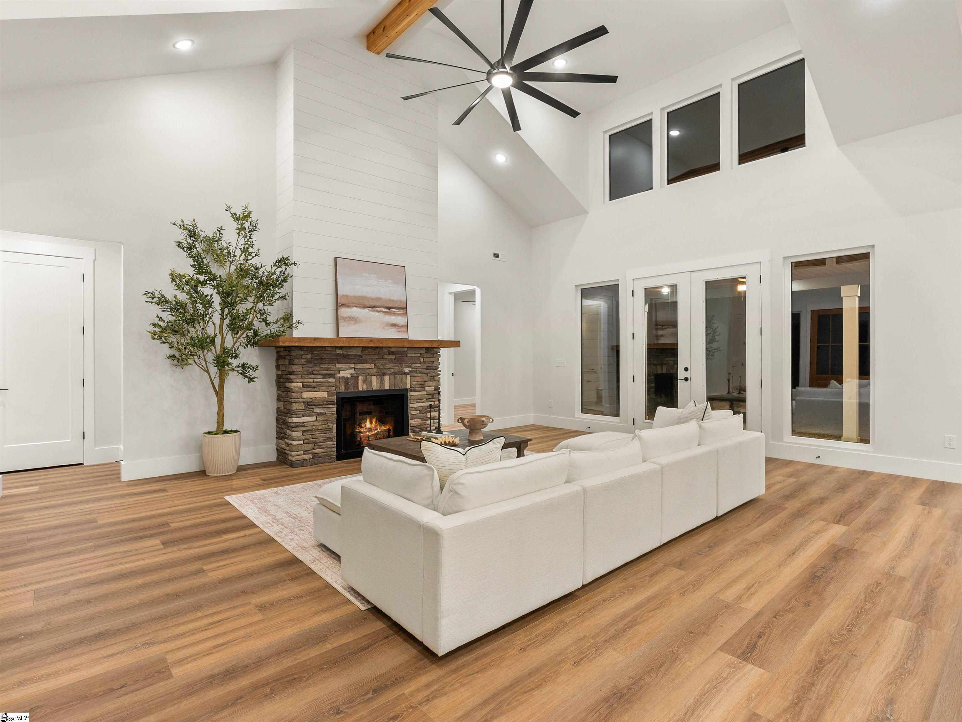 112 Marseille Drive